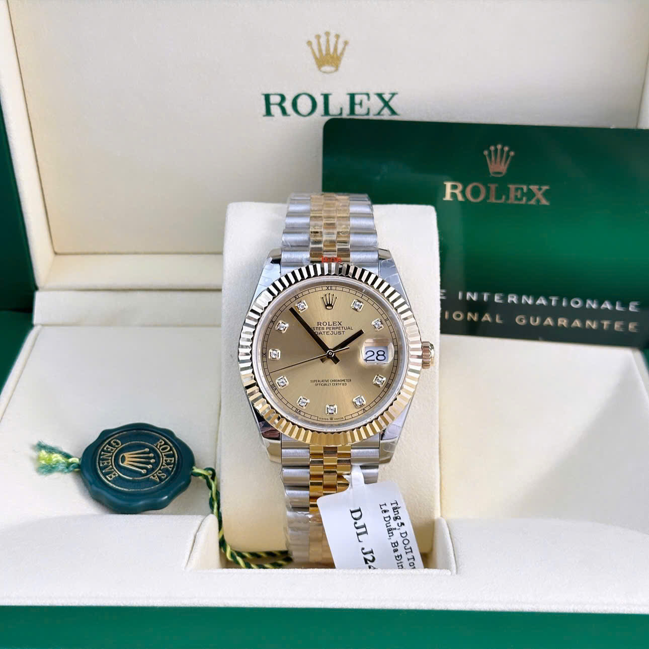 Rolex DateJust Gold Wrapped Replica Watch Champagne Dial GM Factory 41mm - Elite Watch Atelier