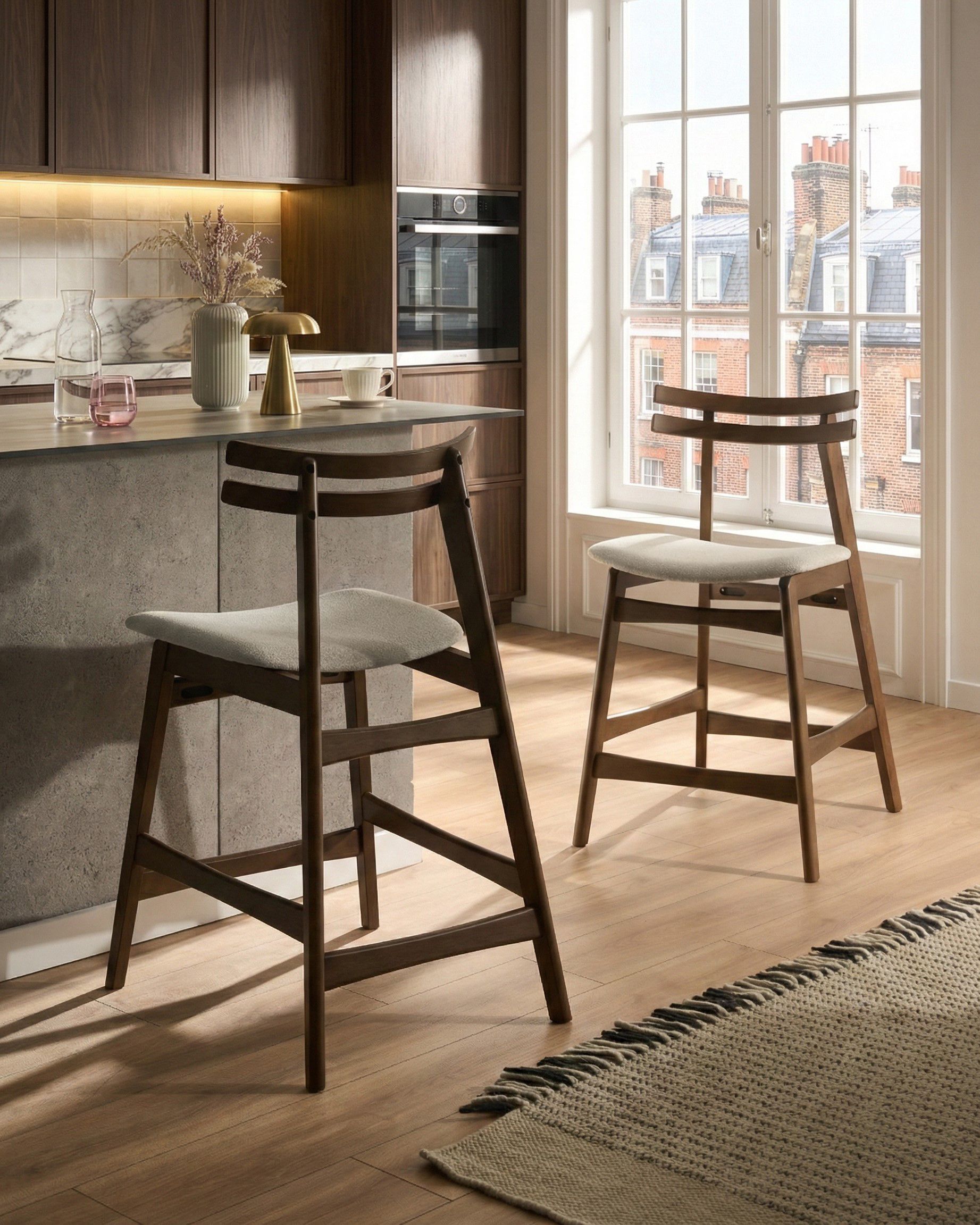 Set of 2 Bar Chairs CYNTHIANA Wood Brown/ Light Beige