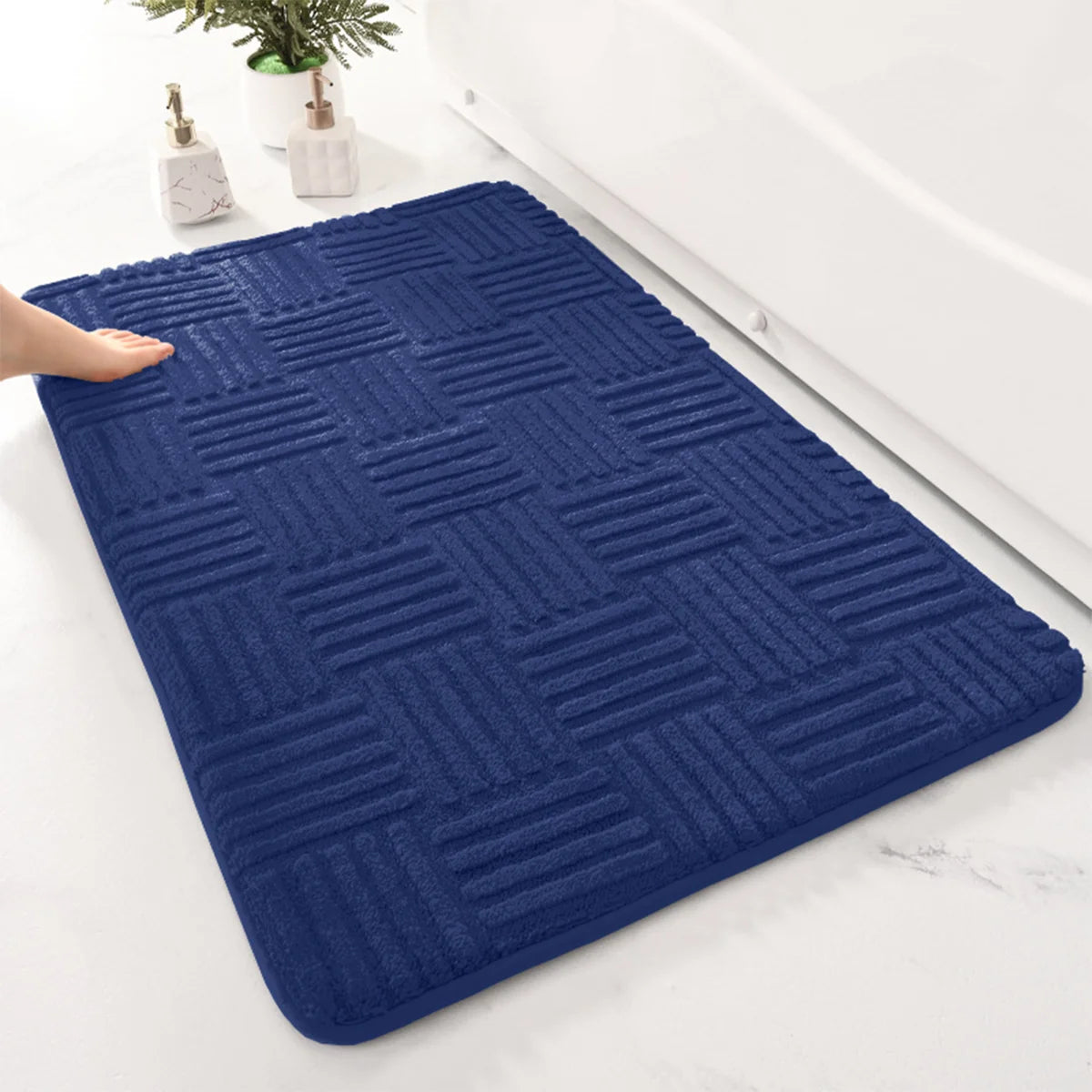PlushStripe | Luxe Badkamer Tapijt