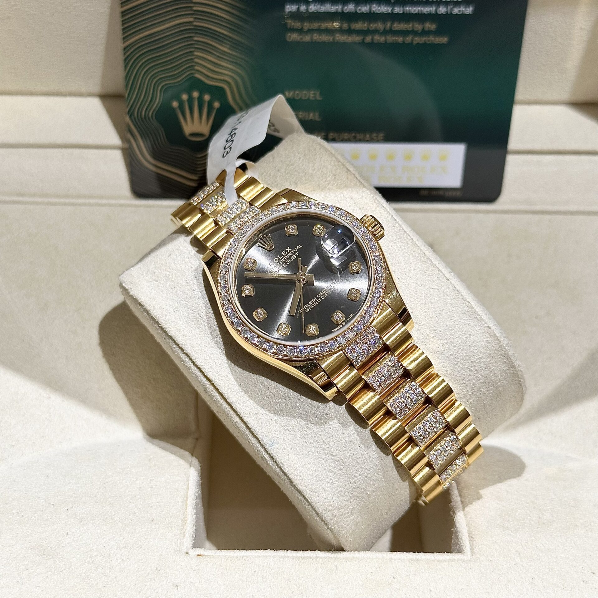 Rolex Rep 11 Watch DateJust Women s 18K Gold Wrapped With Moissanite Diamonds 31mm - Top club