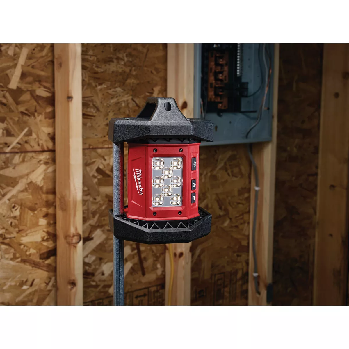 Milwaukee M18 ROVER 18V Lithium-Ion LED Cordless Work Light (Tool Only)