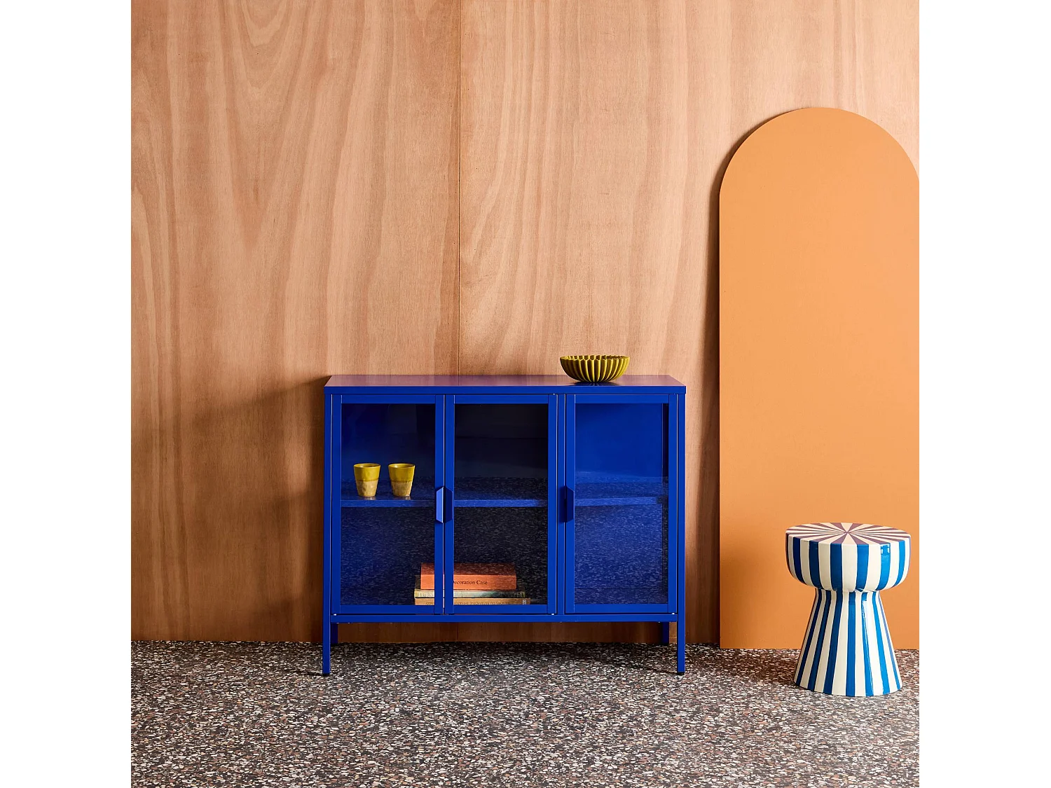Buffet industriel métal et verre trempé 3 portes 100cm bleu - Arkansas