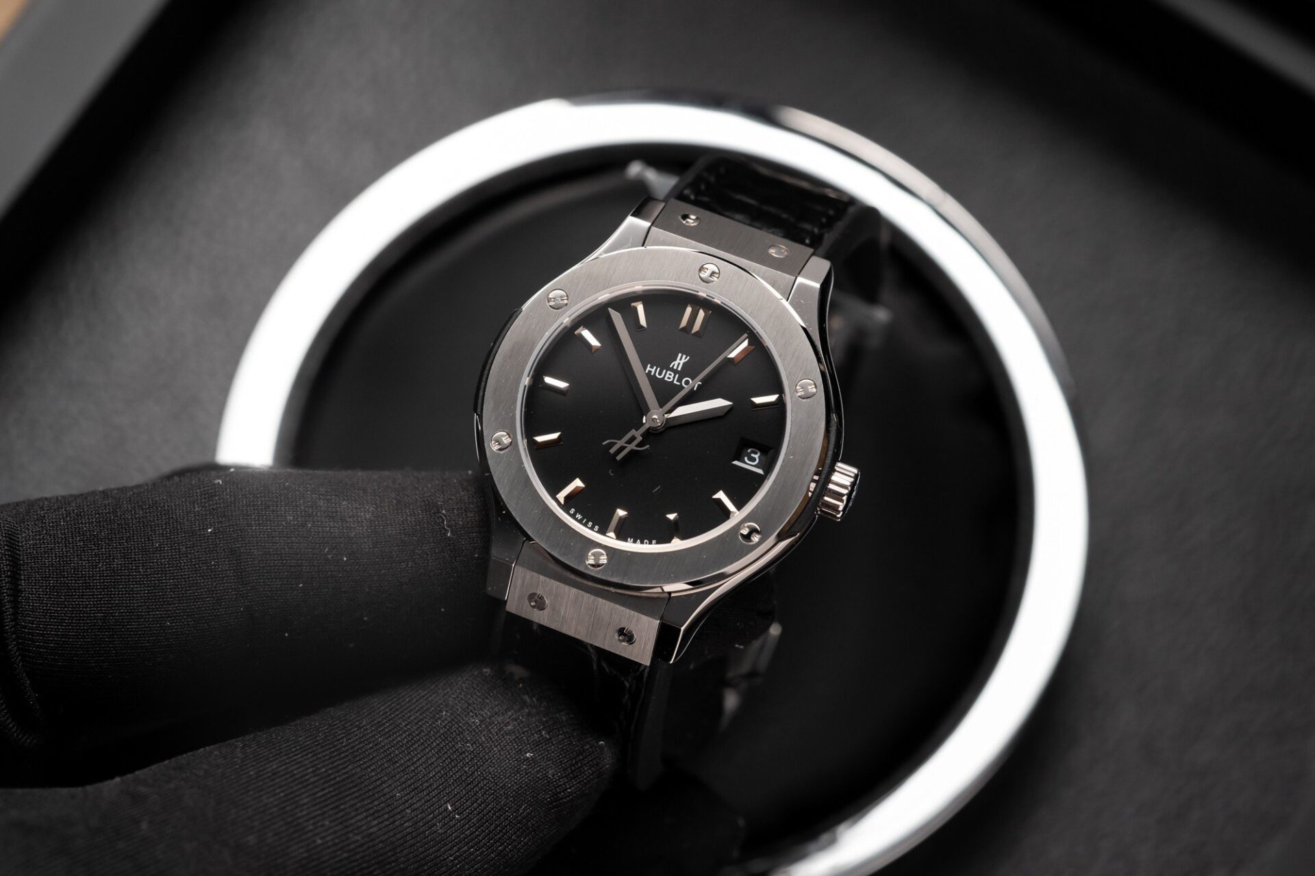 Hublot Replica 1:1 Watch Classic Fusion Black Dial Leather Strap HB Factory 33mm - Elite Watch Atelier