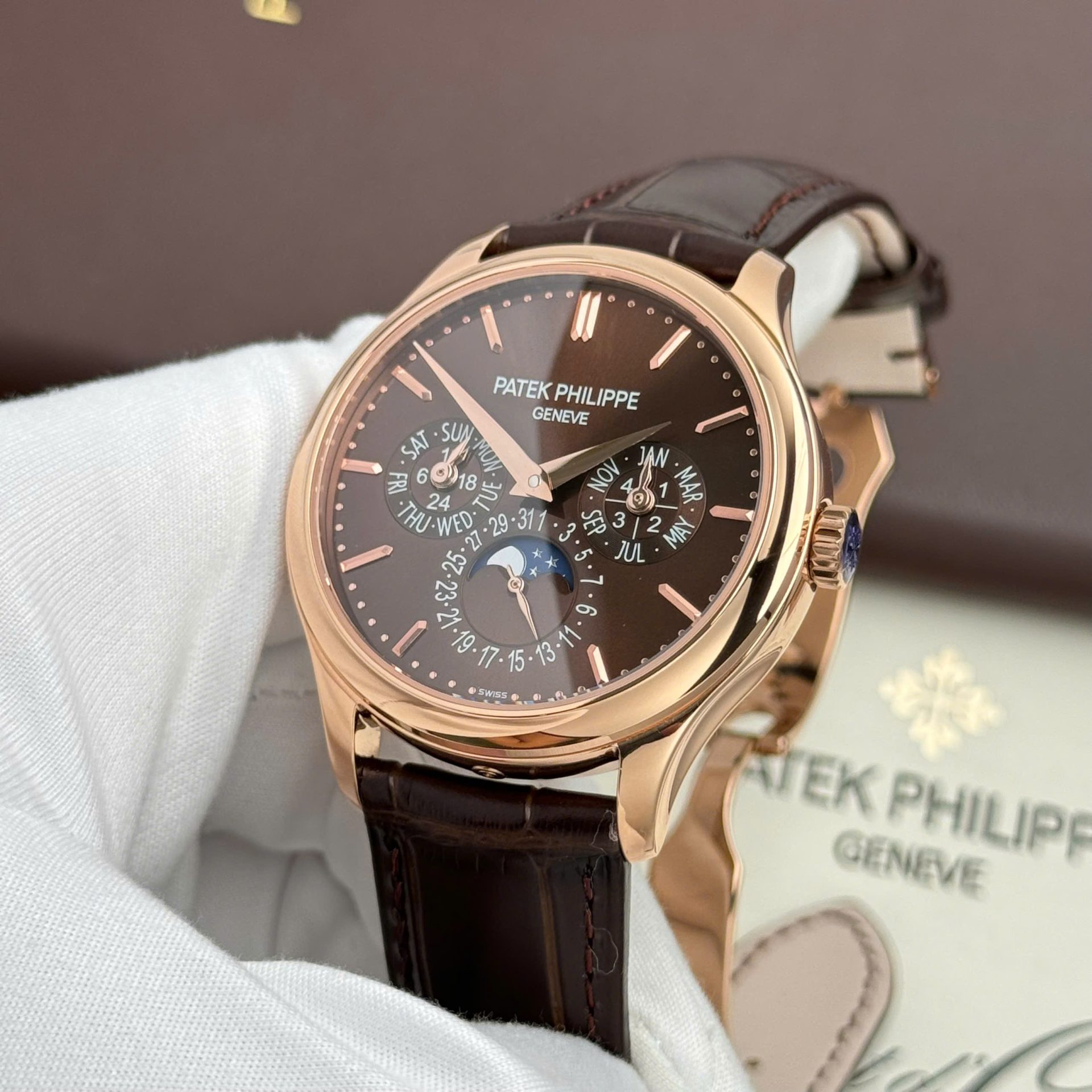 Patek Philippe Best Replica Watches Grand Complications 5327R Automatic Movement Chocolate Dial 40mm - Top club