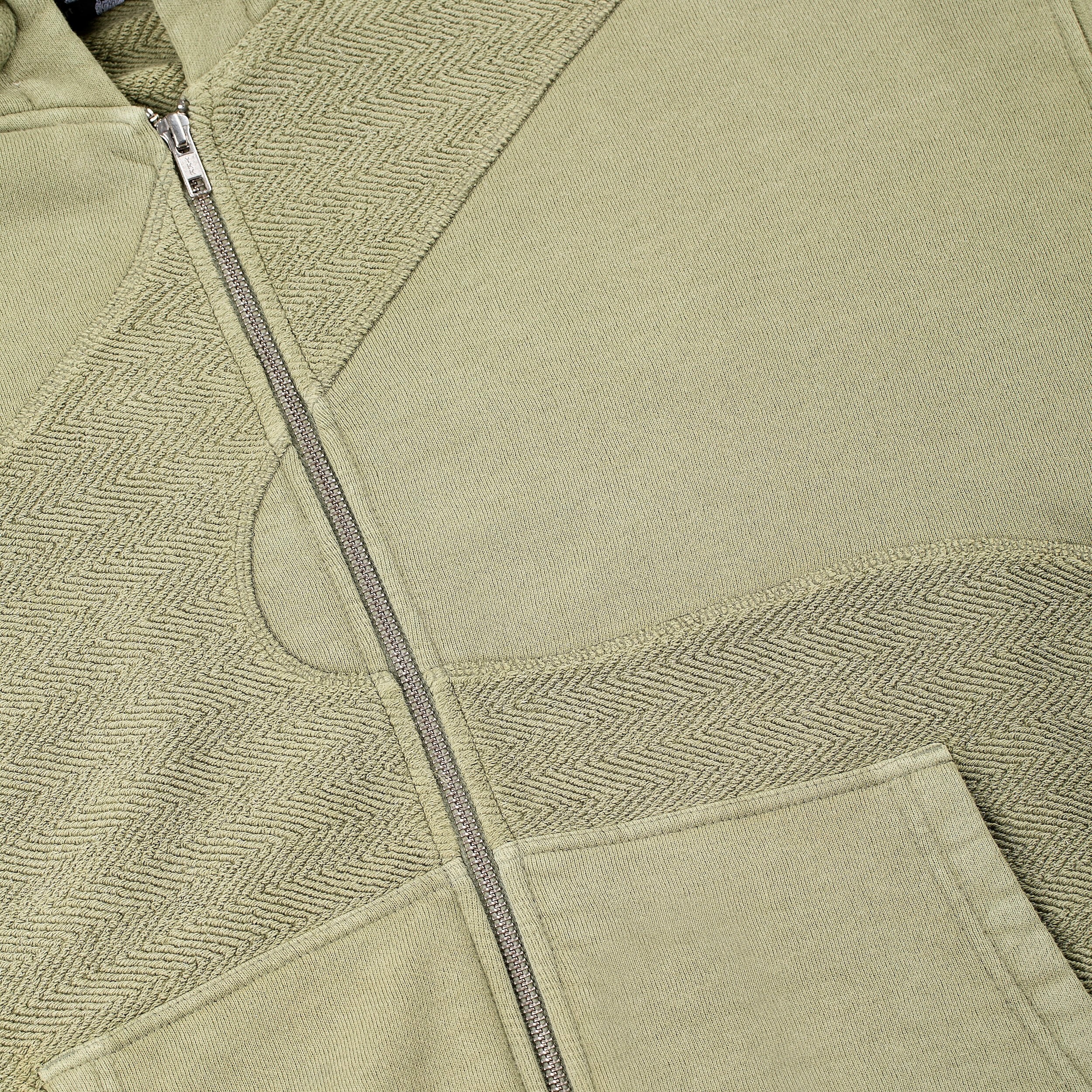 "lotus" Zip Up green