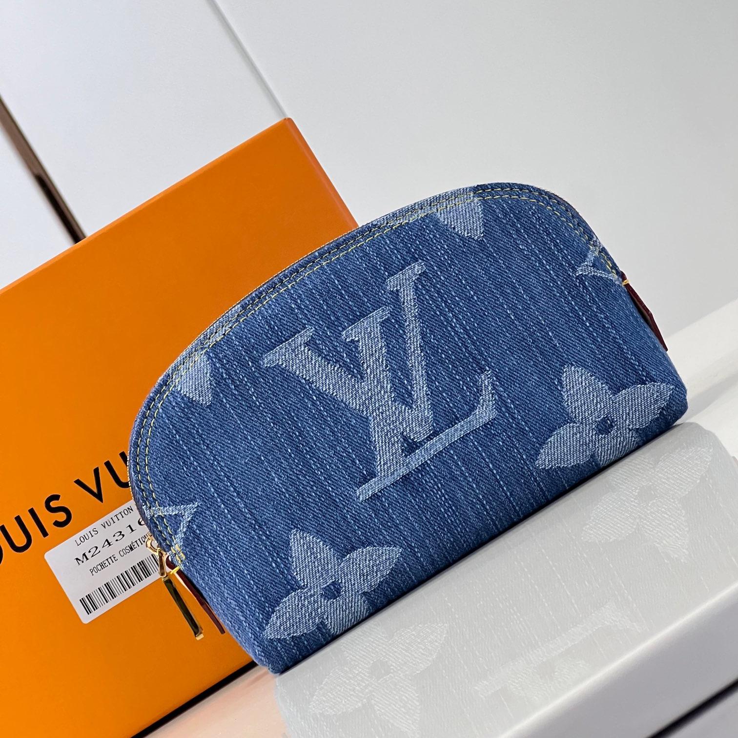 Louis Vuitton LV Pochette Cosmétique PM M243161:1High-quality replica
