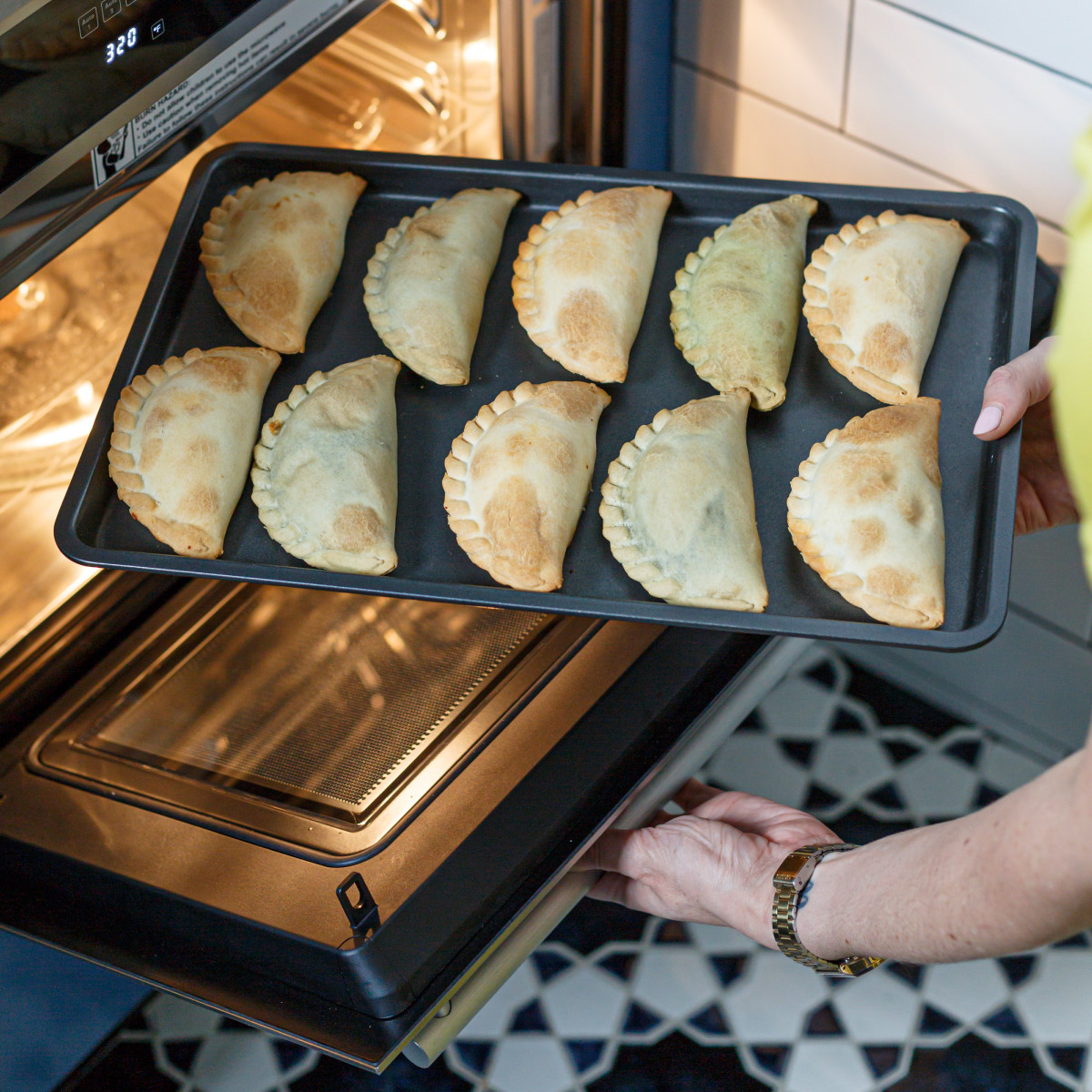 Nuchas Empanadas Variety Combo, 4 Boxes, 24 Units Total - Image 6