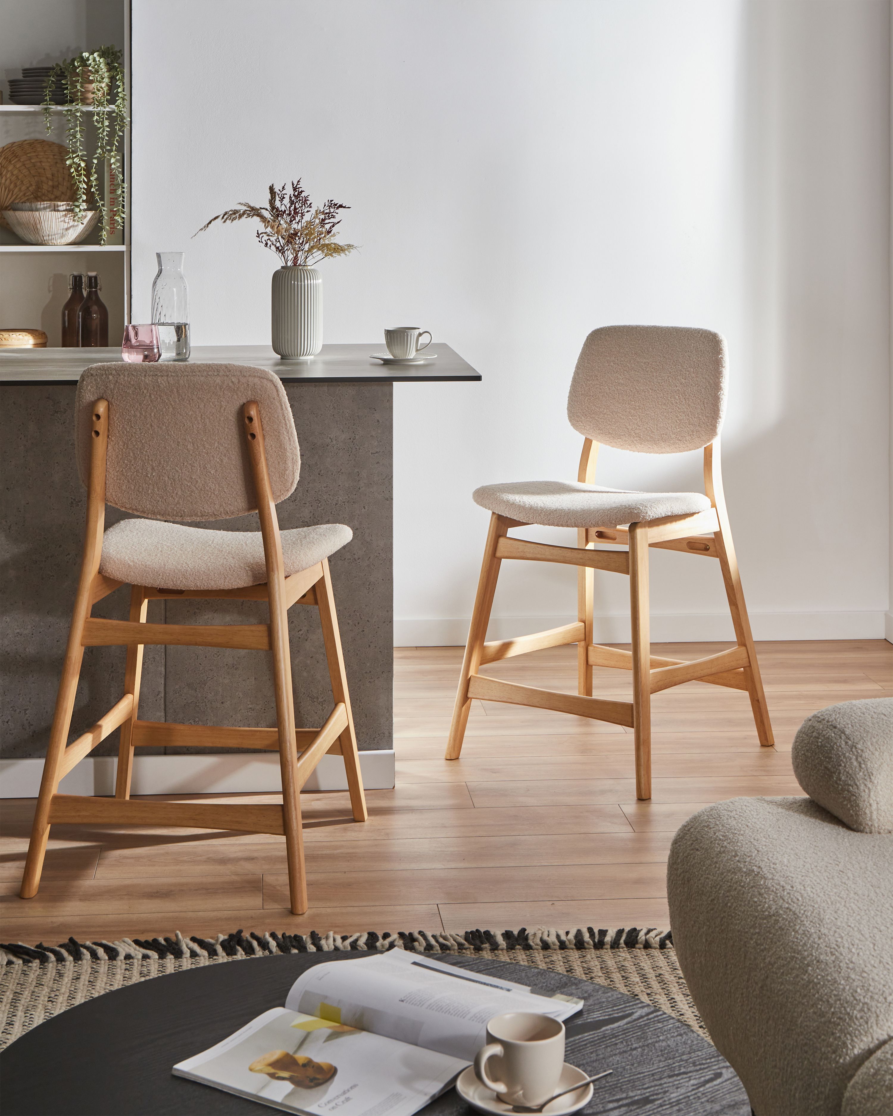 Set of 2 Bar Chairs ELAINE Boucle Light Brown/ Beige