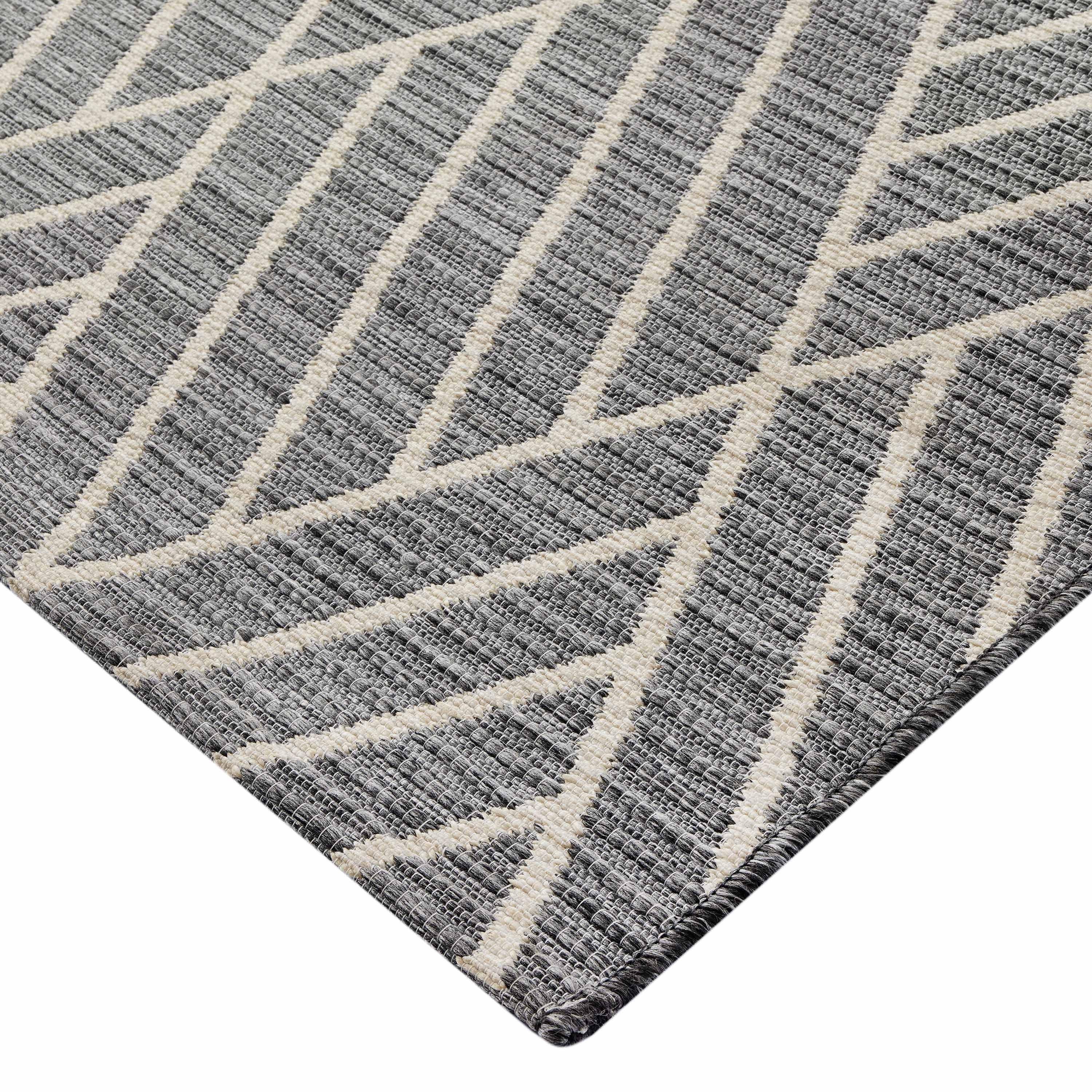 Better Homes & Gardens, Diamond Outdoor Rug - 7