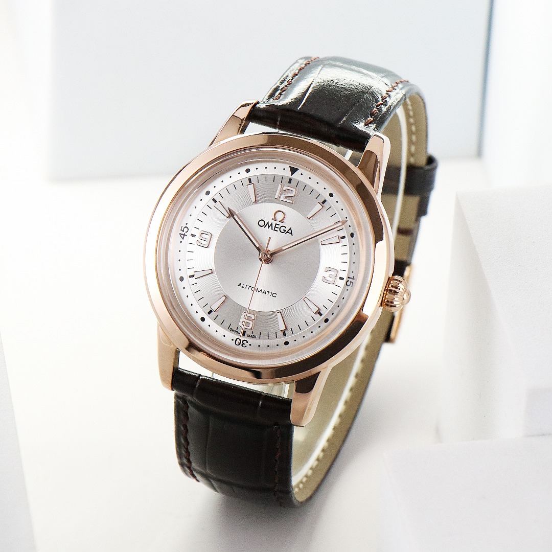 Omega Seamaster Series Mechanical Watch 40mm Italian Imported Calfskin Black Leather(1:1 replica) - Elite Watch Atelier