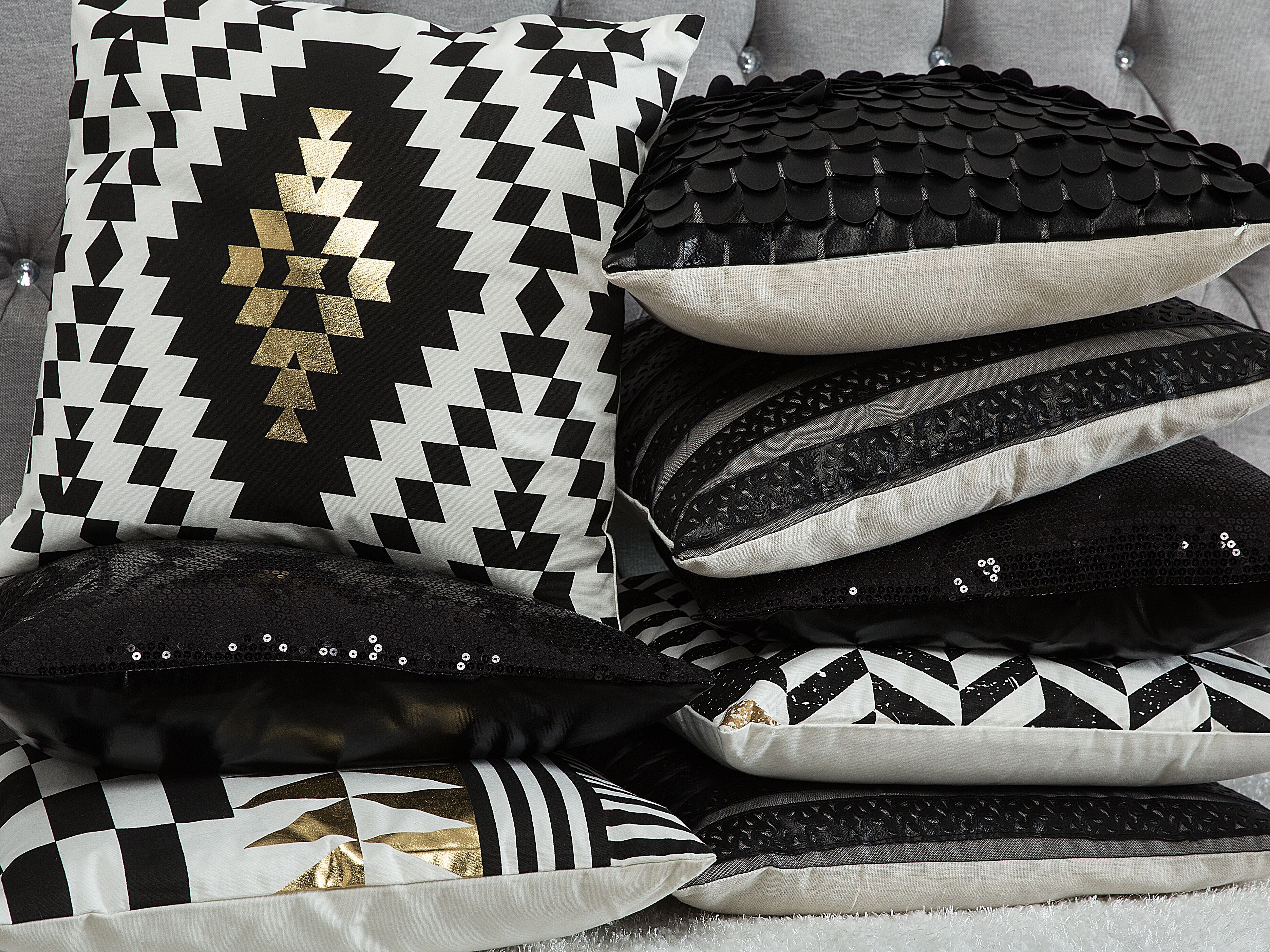 Set of 2 Decorative Cushions ASTER 45 x 45 cm Black Solid