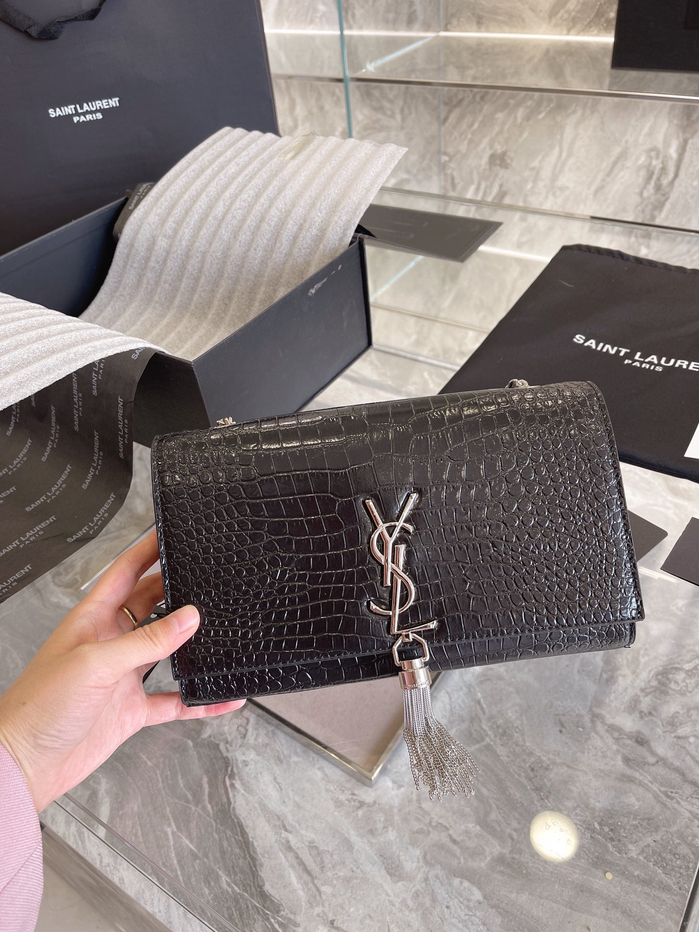 TO – Luxury Edition Bags SLY 1651:1High-quality replica