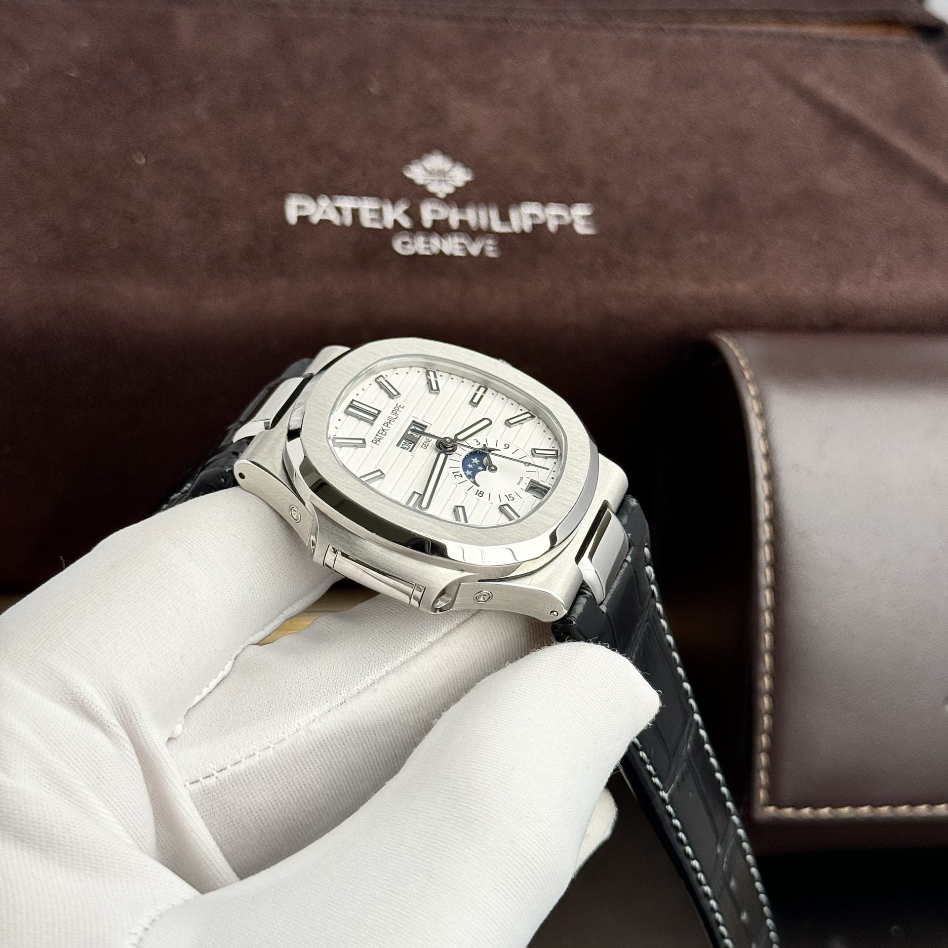Patek Philippe Rep 11 Watch Nautilus 5726 Men s Leather Strap Factory GR 40.5mm - Top club