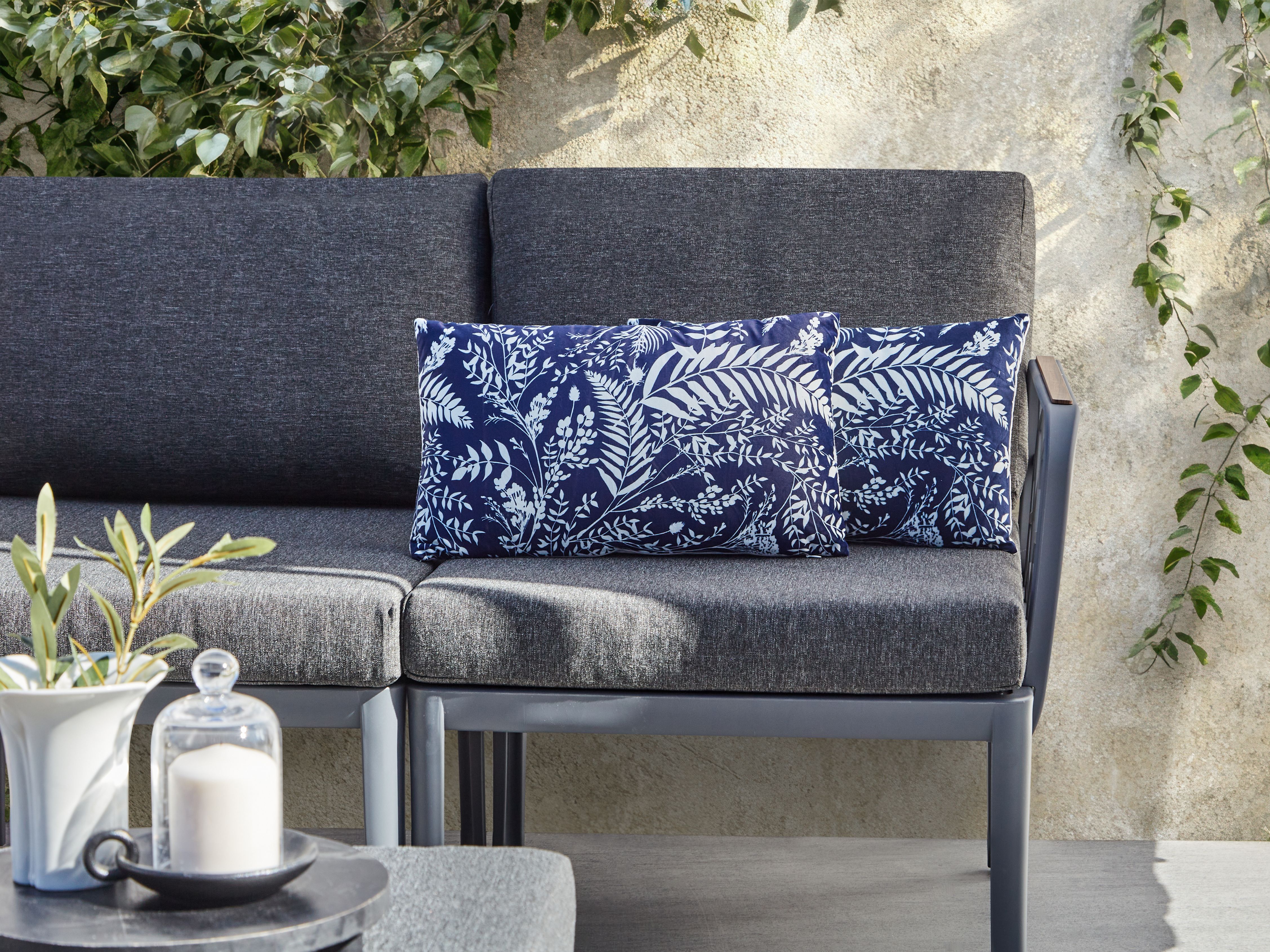 Set of 2 Outdoor Cushions GLIMMER Plant Pattern 30 x 50 cm Blue