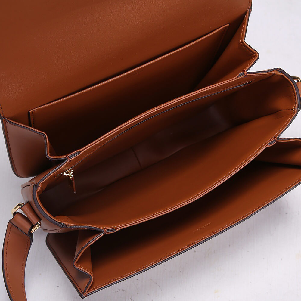 CELINE CLASSIQUE TRIOMPHE BAG IN TRIOMPHE CANVAS AND CALFSKIN1:1High-quality replica
