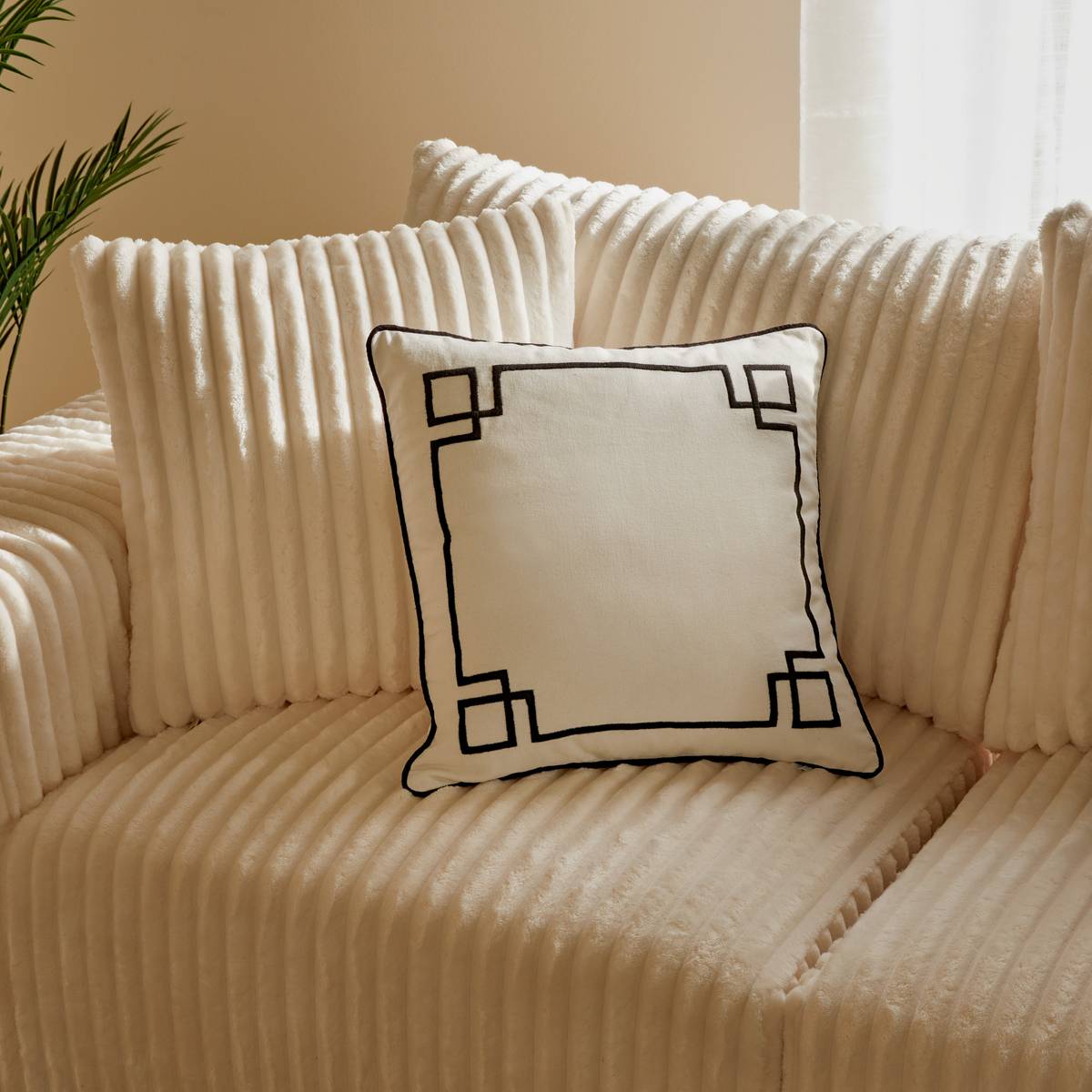 Cushion "The Palm Resort" White, 40x40 cm