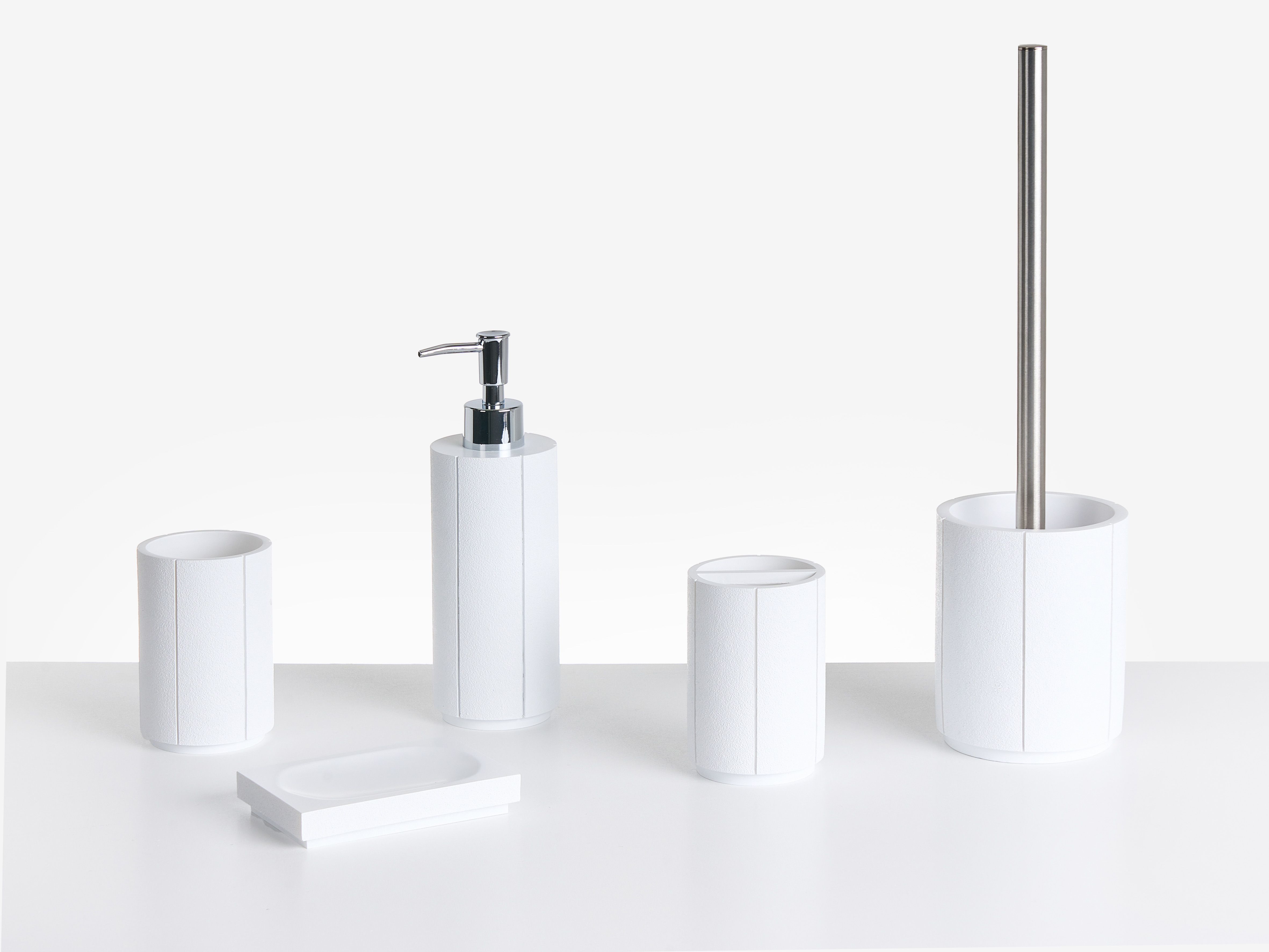 5-Piece Bathroom Accessories Set HUALLAGA White
