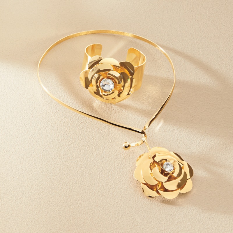 Floral Necklace & Bracelet Set - MIDNIGHT VELVET CATALOG