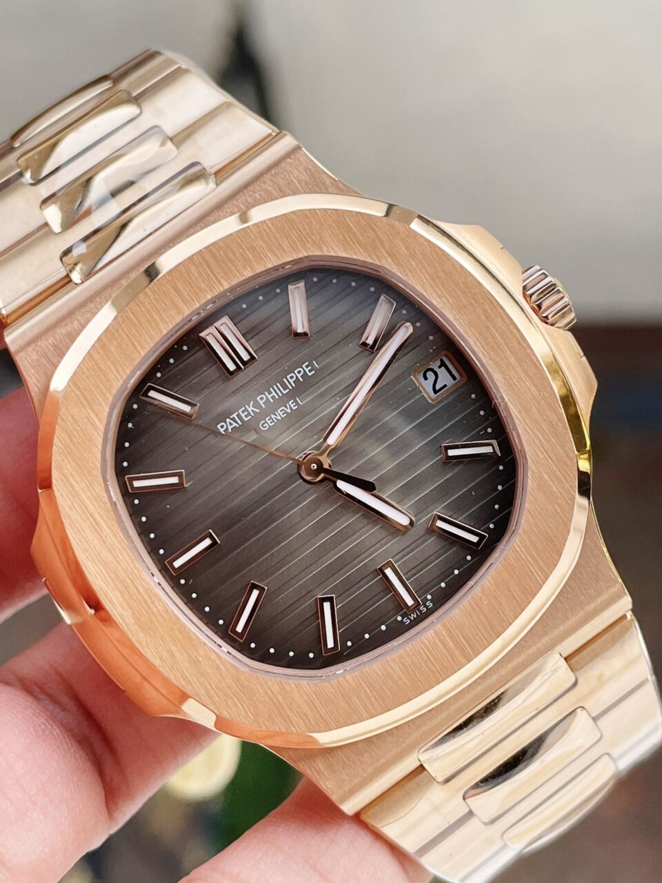 Replica PATEK PHILIPPE Nautilus 5711 3KF 1:1 Best Edition Grey Dial on YG Bracelet A324 V2 - Top club
