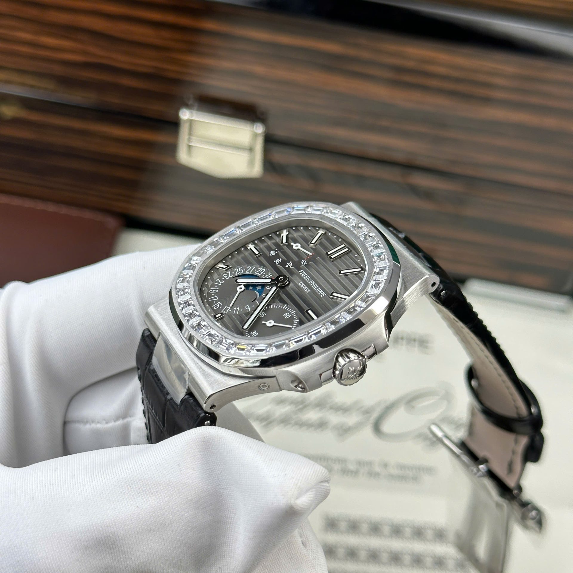 Patek Philippe Nautilus 5722 Replica Watch Grey Dial With Baguette PPF Factory 40mm - Top club