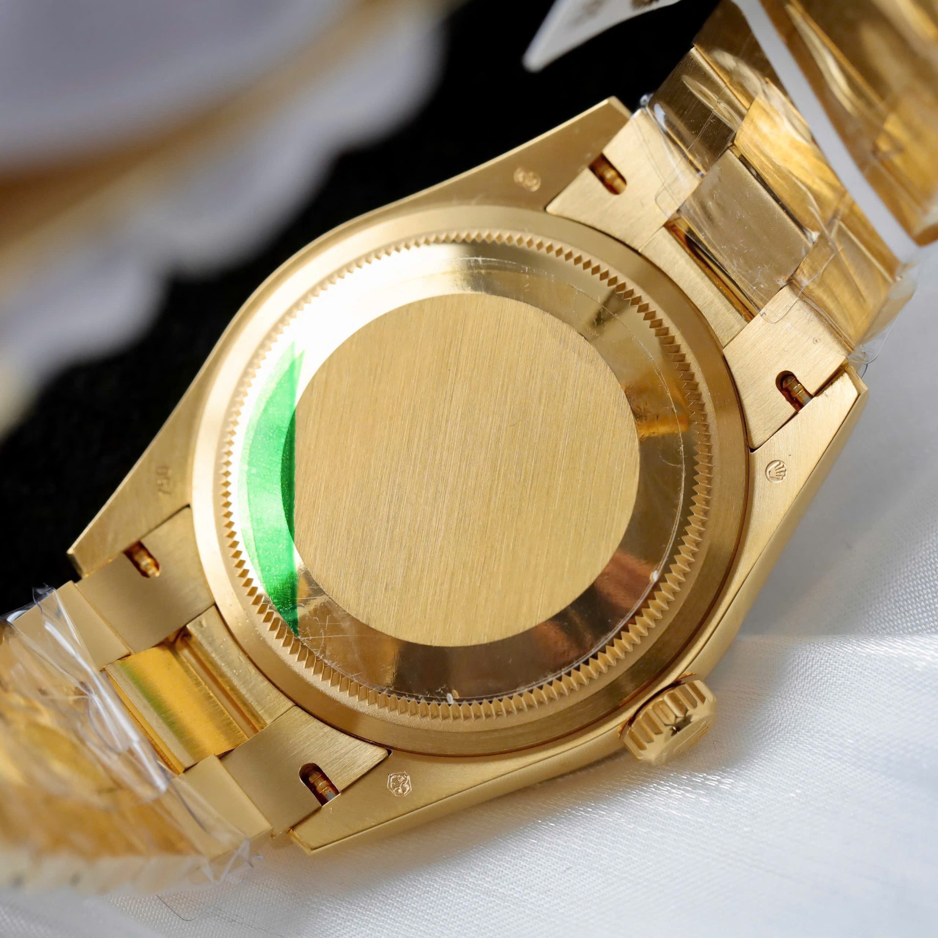 Rolex Day-Date Dial Green Replica Watch Gold Wrapped + Diamonds Moissanite Hong Kong 36mm - Elite Watch Atelier
