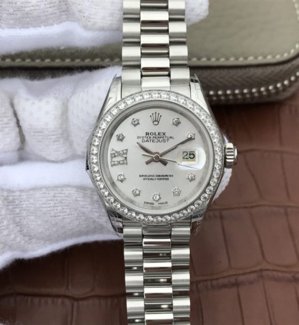 Replica Rolex DateJust 28mm Diamonds Bezel White Dial Diamonds Rome Markers Bracelet A2236 - Top club