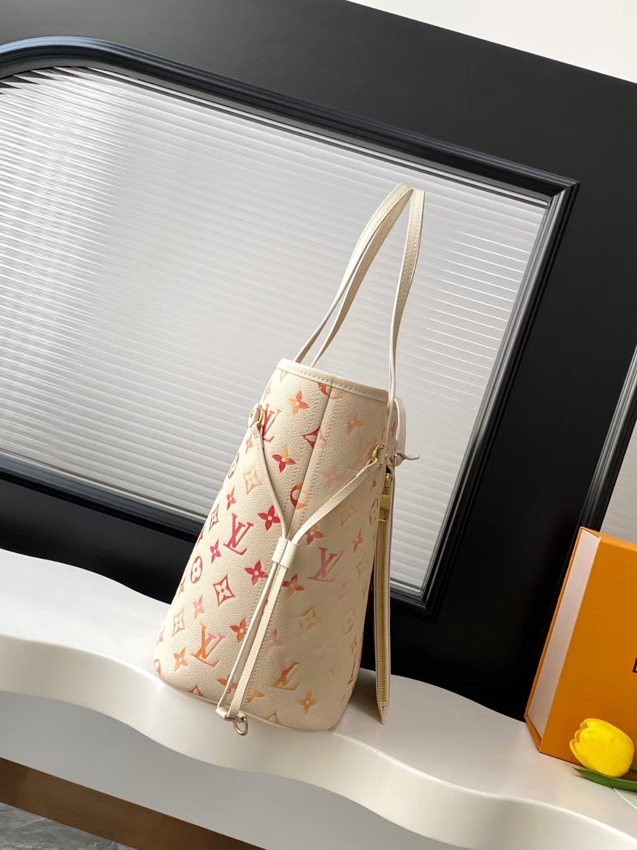 Louis Vuitton white printed Neverfull MM Bag1:1High-quality replica