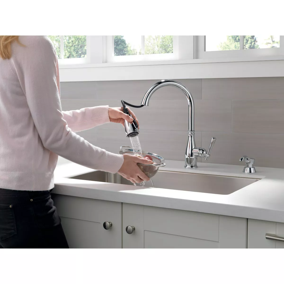 Delta Charmaine Chrome 1-Handle Pull-Down Kitchen Faucet with Soap Dispenser