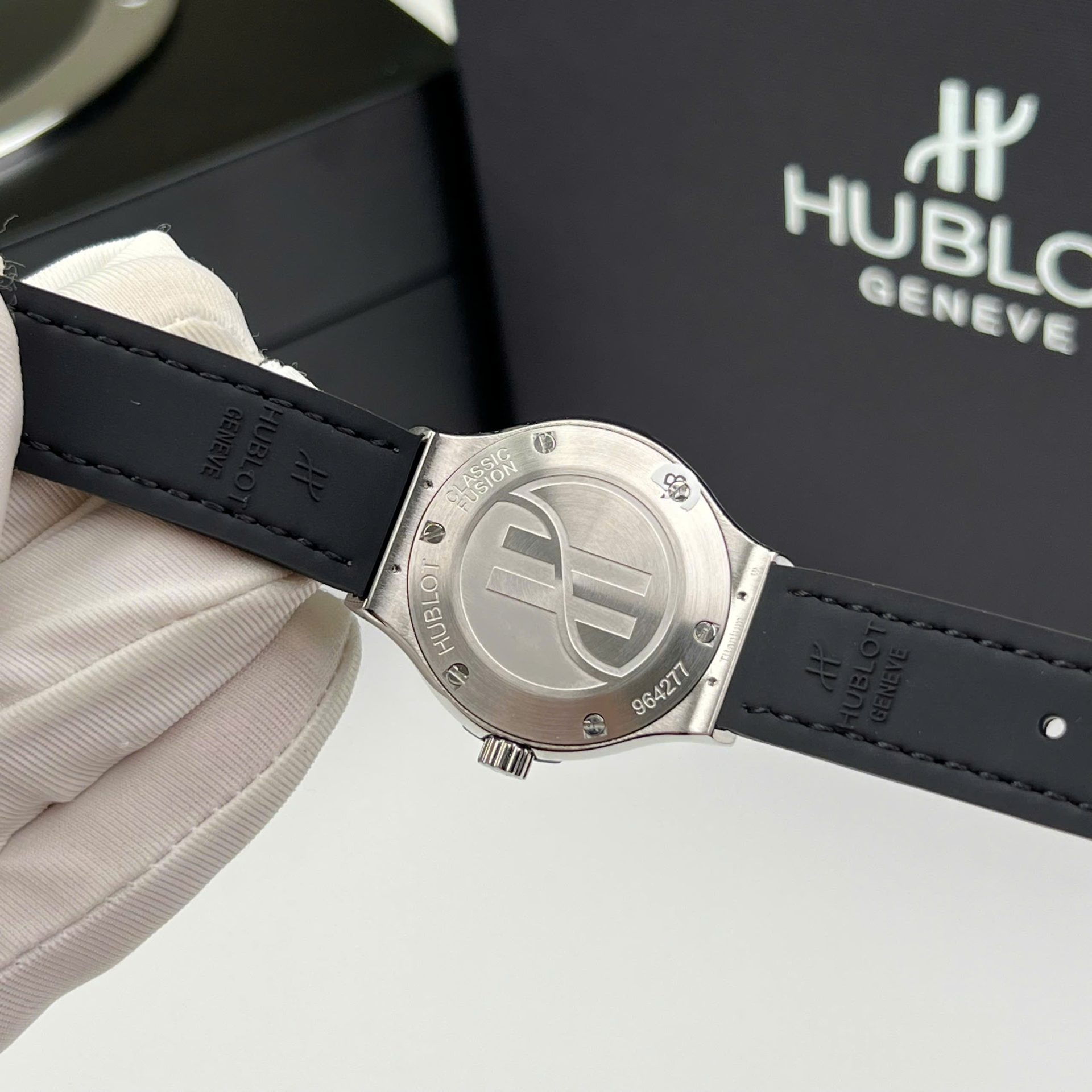 Hublot Classic Fusion Titanium Replica Wacth Black Custom Moissanite Diamonds 33mm - Top club