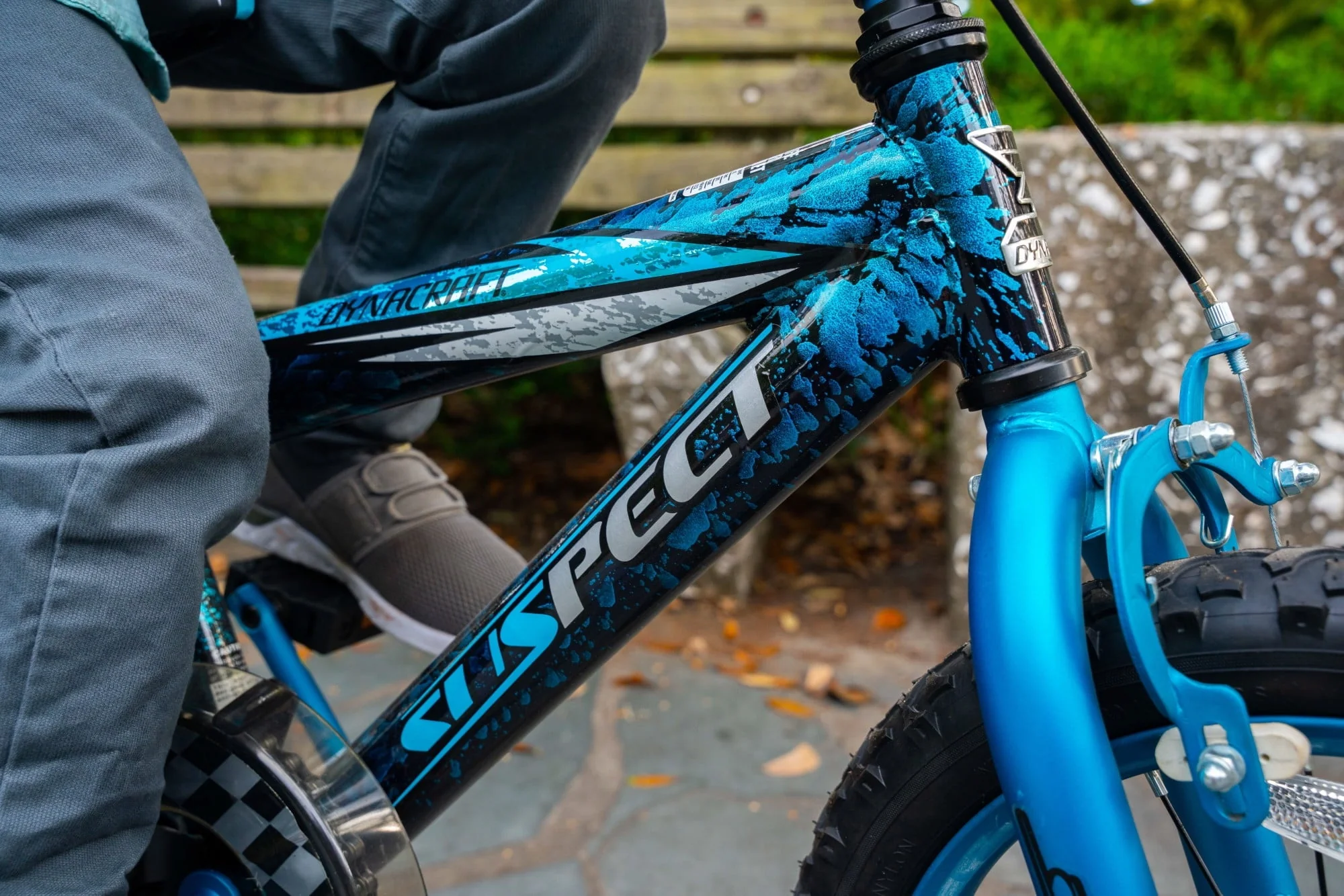 Dynacraft Suspect 16-inch Boys Bike for Ages 6-10 Years - Image 8