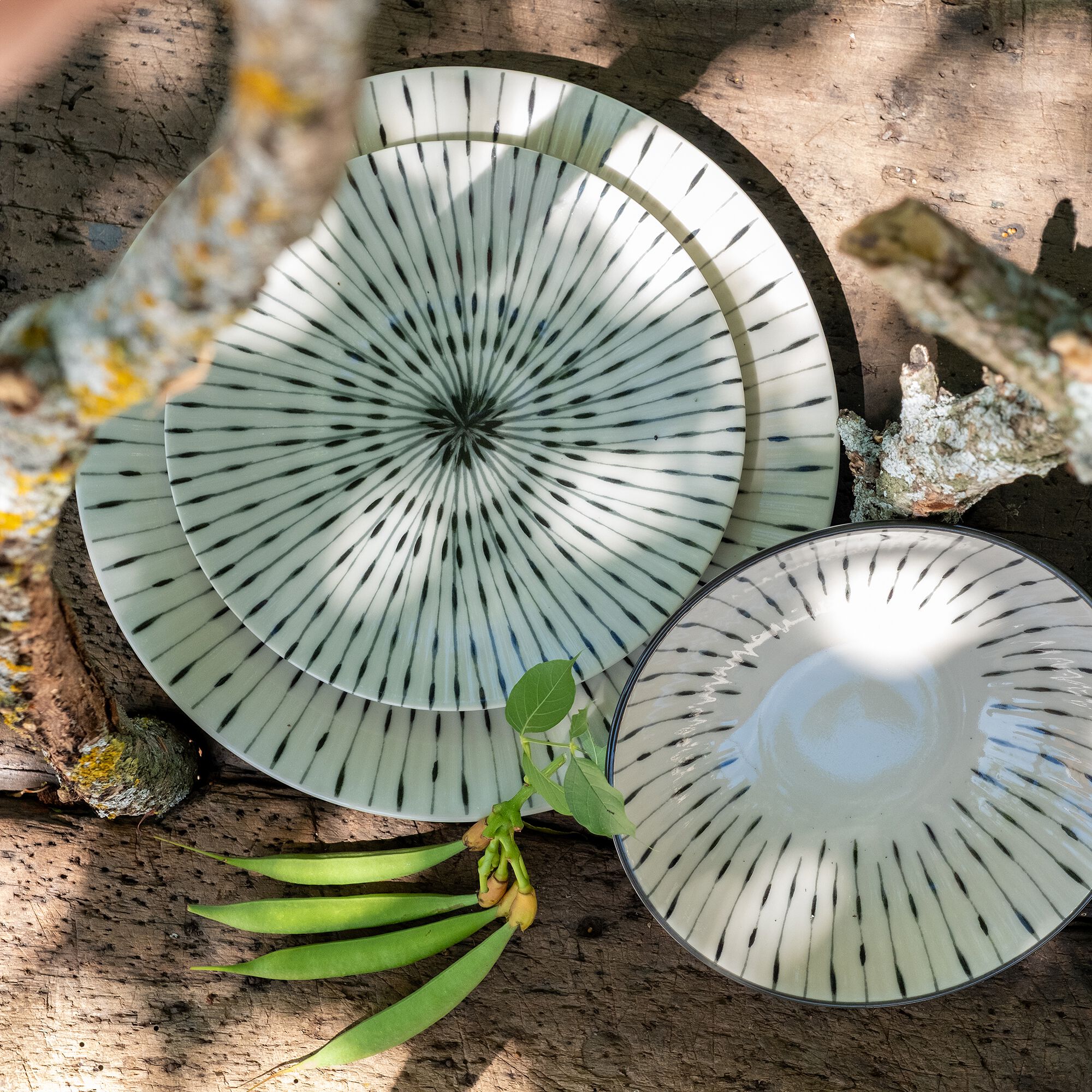 ARYA - Assiette plate en grès D27cm - blanc