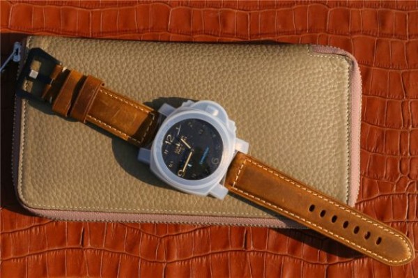 Replica Panerai PAM441 Carbotech Case VSF Brown Asso Strap P.9001 - Top club
