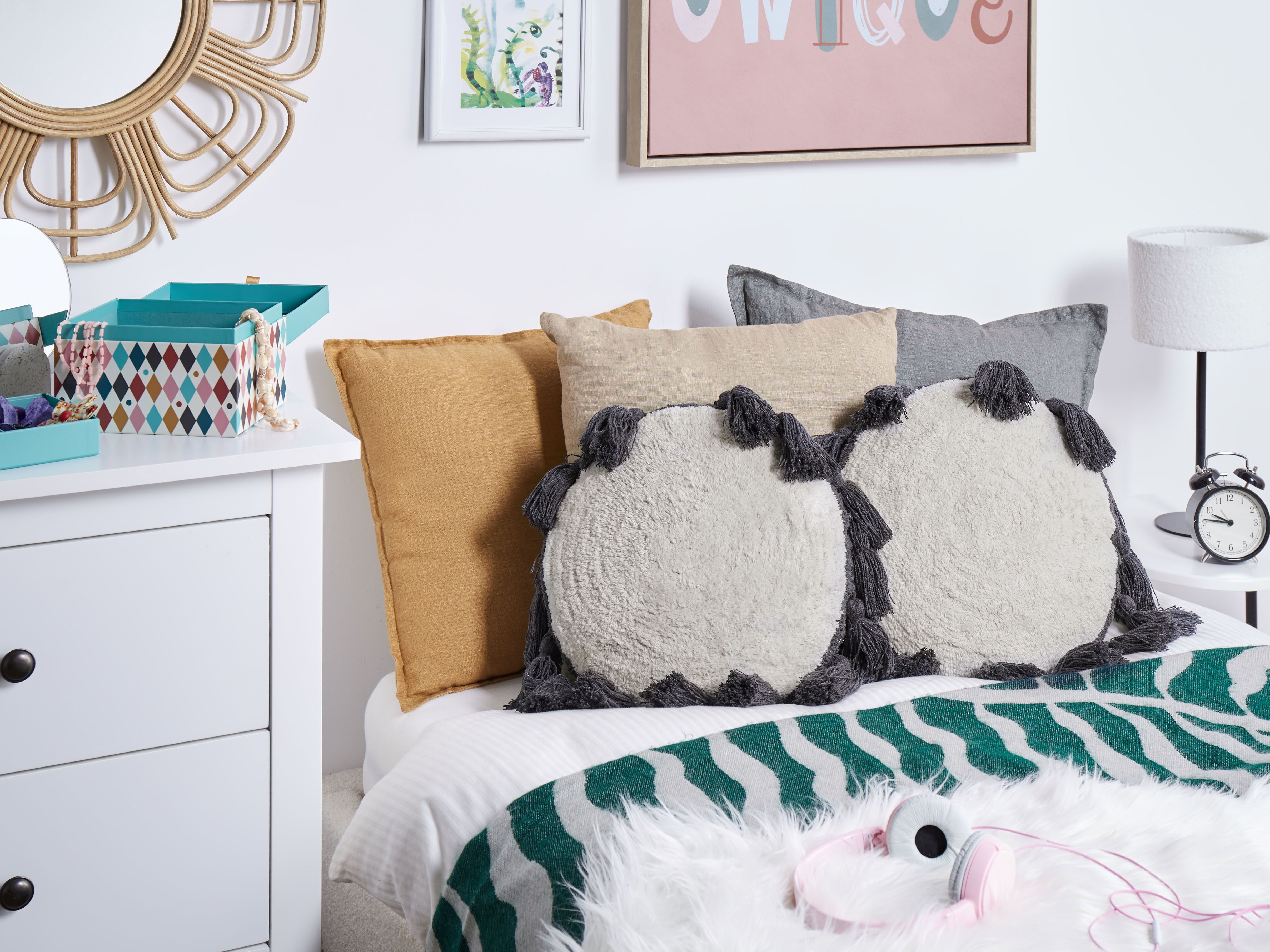 Set of 2 Decorative Cushions THISTLE Cotton 40 x 40 cm Off-White