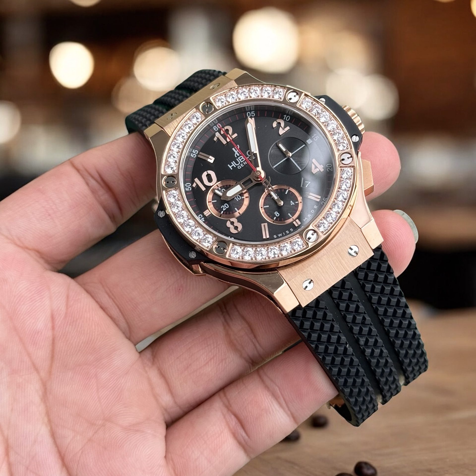 Hublot Replica 1:1 Watch Big Bang Chronograph King Gold Black Rubber Strap 44mm - Elite Watch Atelier