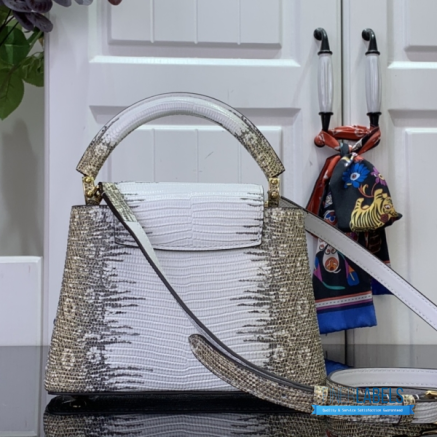Ivory Lizard Embossed Mini Top Handle Handbag with Gold Hardware1:1High-quality replica
