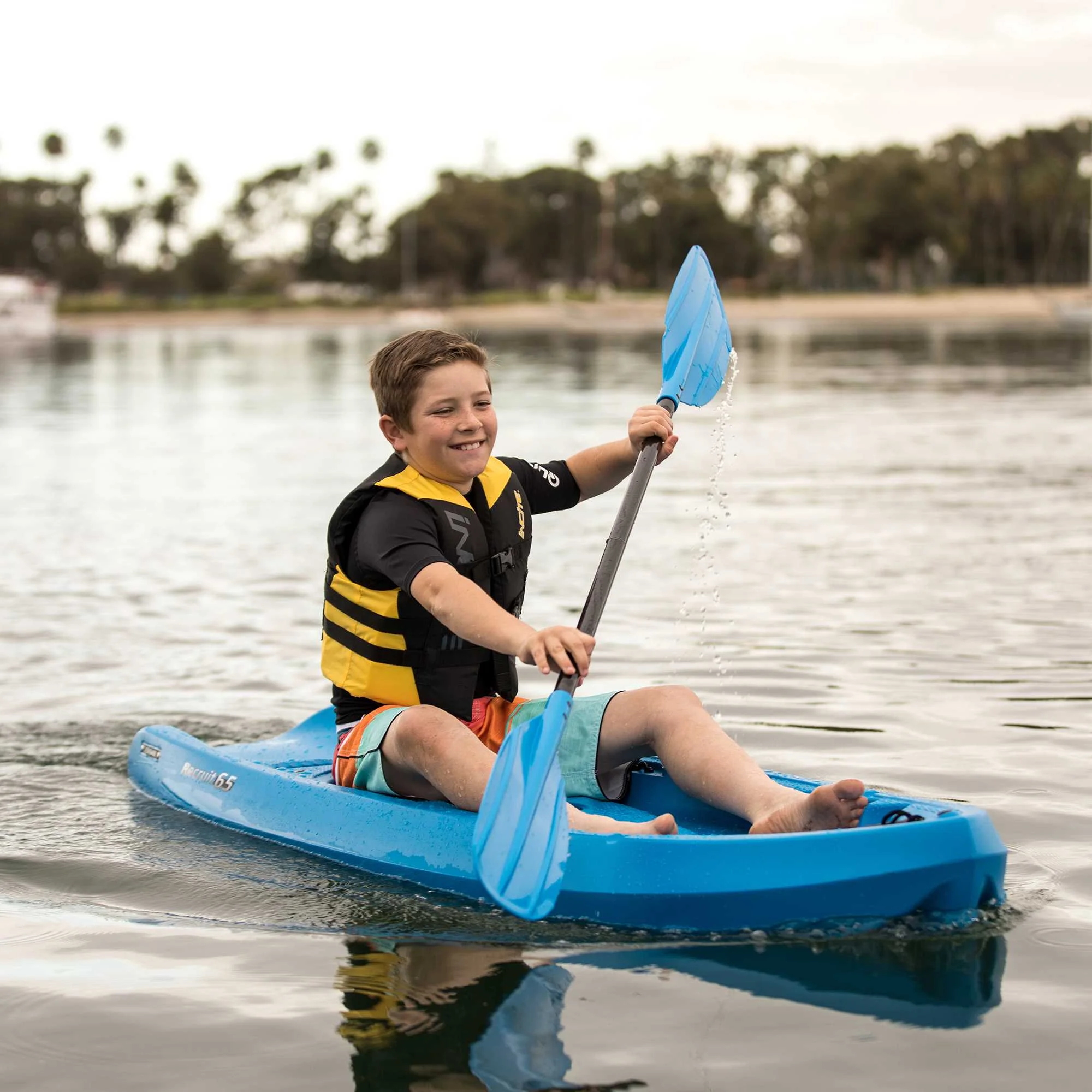 Lifetime Recruit 6.5 ft Youth Sit-on-Top Kayak, Lime Green (90765) - Image 27