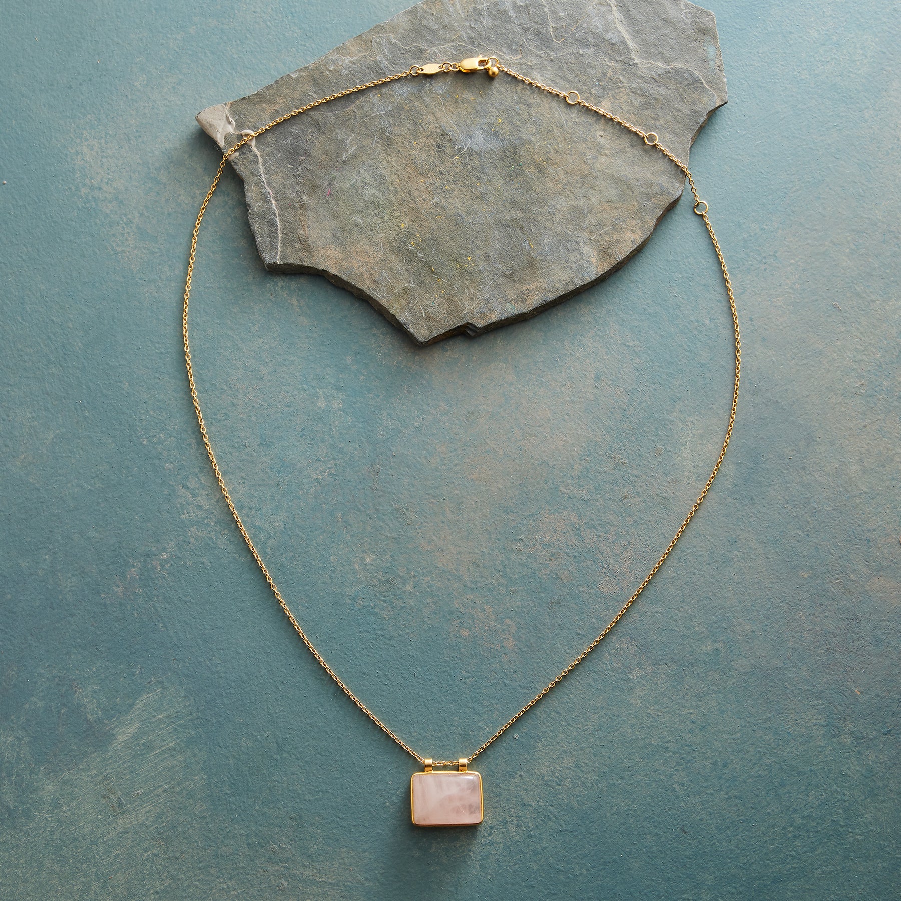 Blushing Beauty Necklace - Sundance Clothing