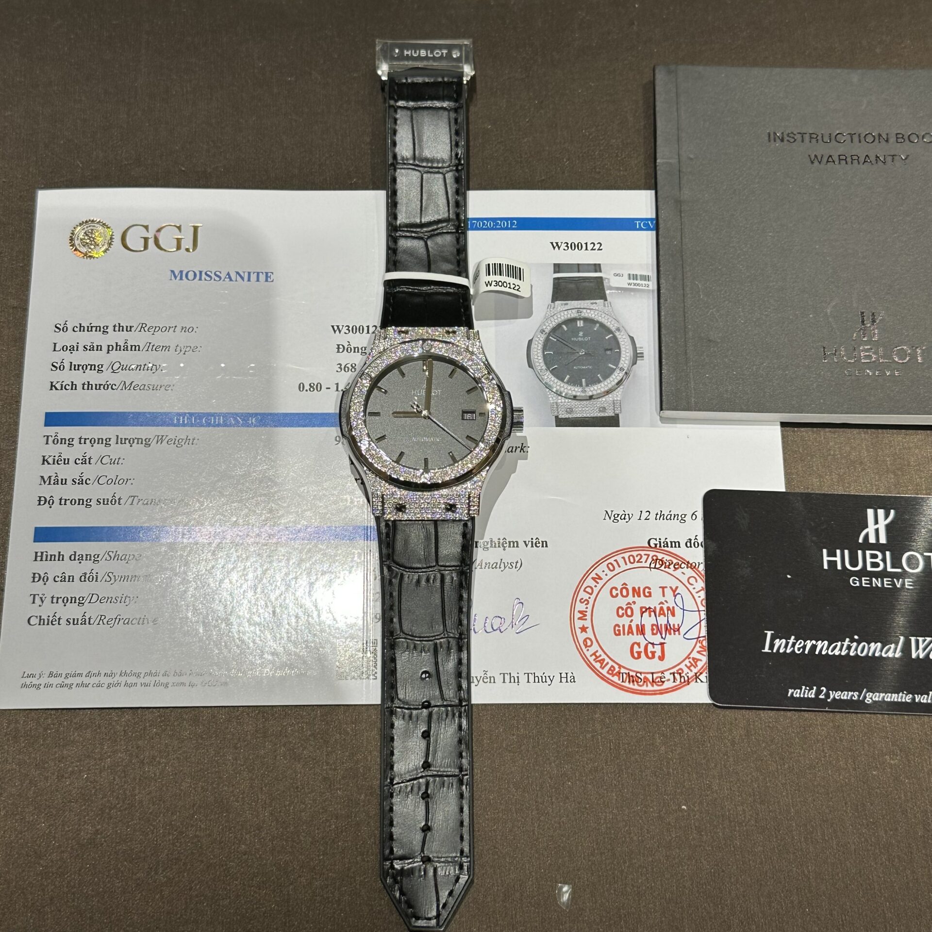 Hublot Replica Watch With Full Diamond Moissanite Diamonds Black Dial Men s 42mm - Top club