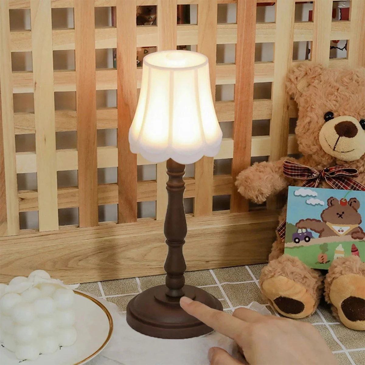 Tzgsonp Retro Table Lamp LED Night Light Ornaments Home Decor Bedroom Bedside Lamp Floor Lamp Lighting Aesthetic Room Decor