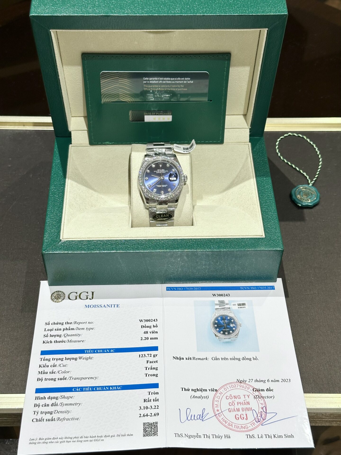 Rolex DateJust Replica Watch With Moissanite Diamond Blue Dial Clean 41mm - Elite Watch Atelier