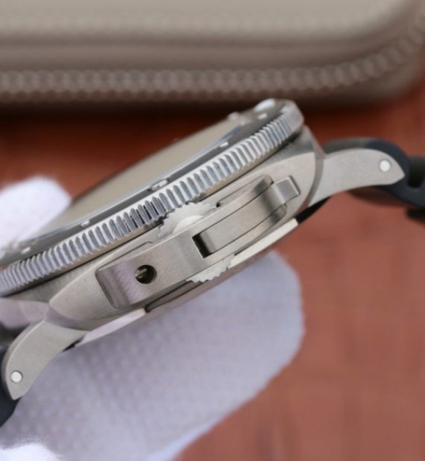 Replica Panerai XF PAM1389 Titanium Black Ceramic Bezel Rubber Strap P.9010 - Top club