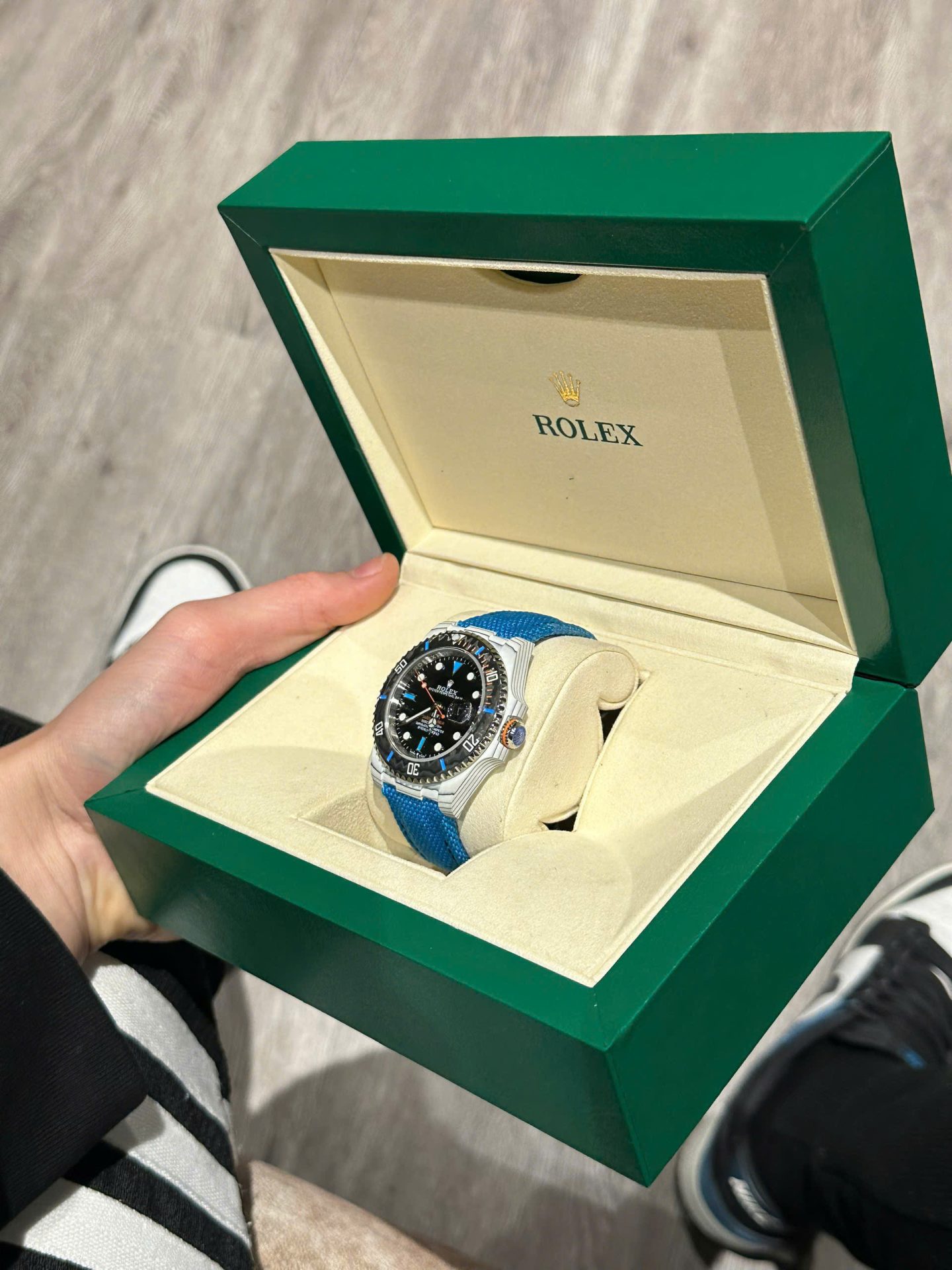 Rolex Submariner DIW Carbon Best Replica Watch Black Dial 40mm - Top club