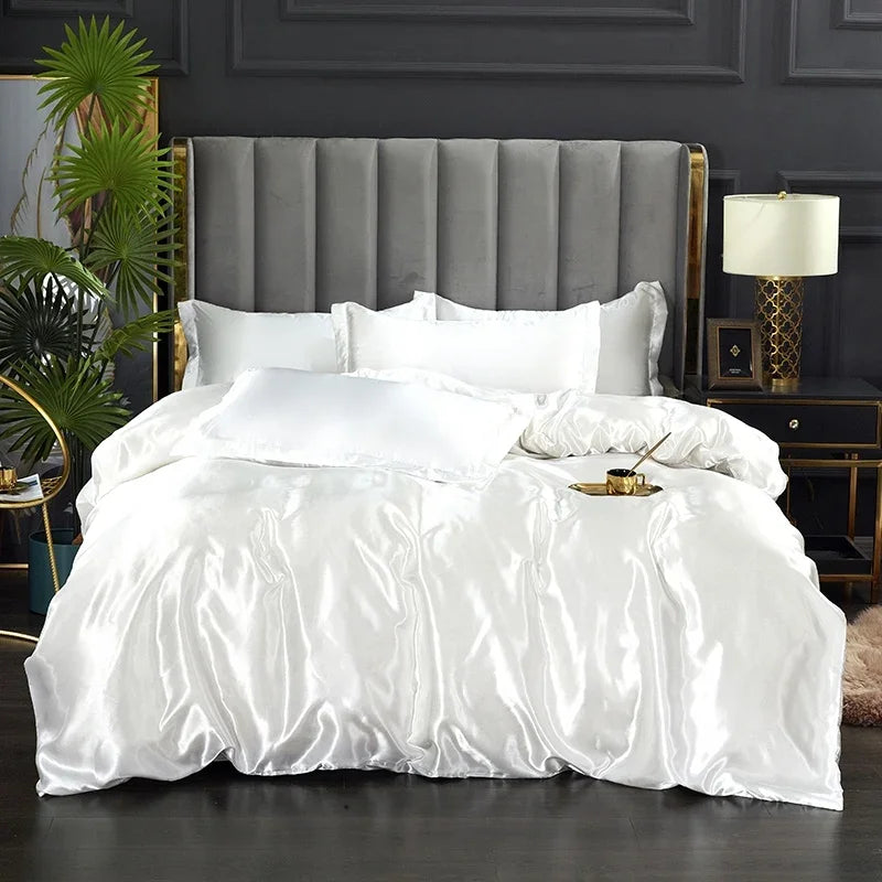 LuxeSilk Satijnen Beddengoed Set - Dekbedovertrek, Hoeslaken & Kussenslopen - Elegant & Zacht voor Ultiem Comfort