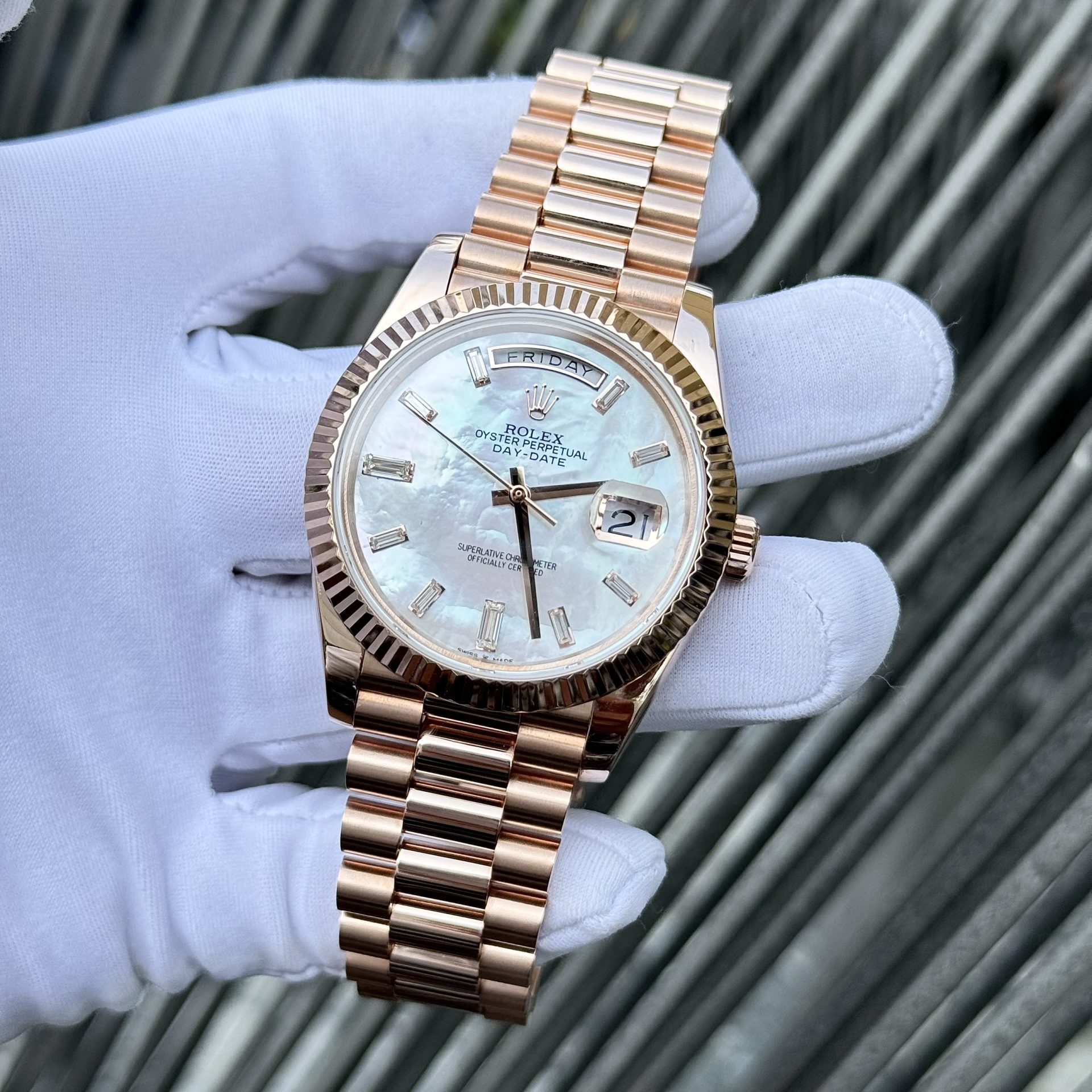 Rolex Best Fake Watch Day-Date Mother Of Pearl Dial Moissanite Gold Wrapped GM Factory 40mm - Top club