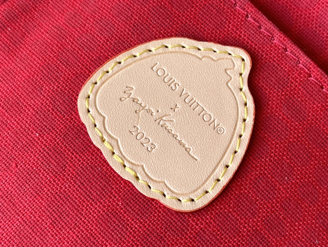Louis Vuitton YK Petit Sac Plat M818671:1High-quality replica