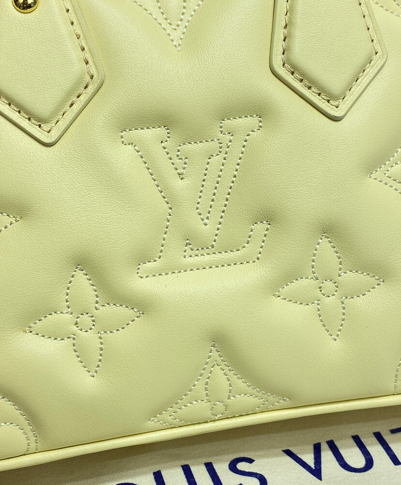 Louis Vuitton Alma BB1:1High-quality replica