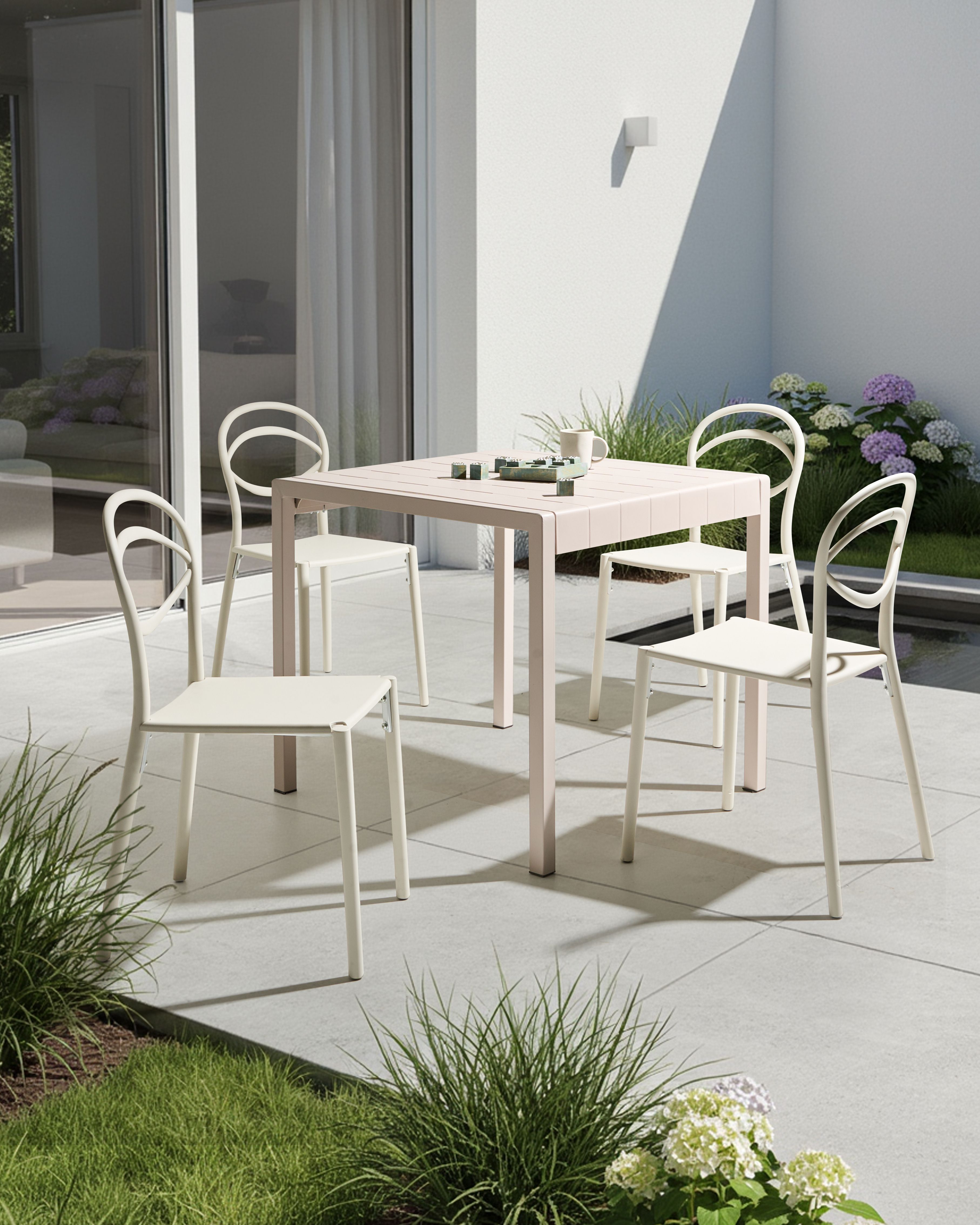 Set of 4 Garden Chairs COVOLO Off-White