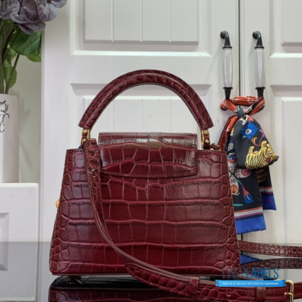 Burgundy Croc-Embossed Mini Handbag with Gold Hardware1:1High-quality replica