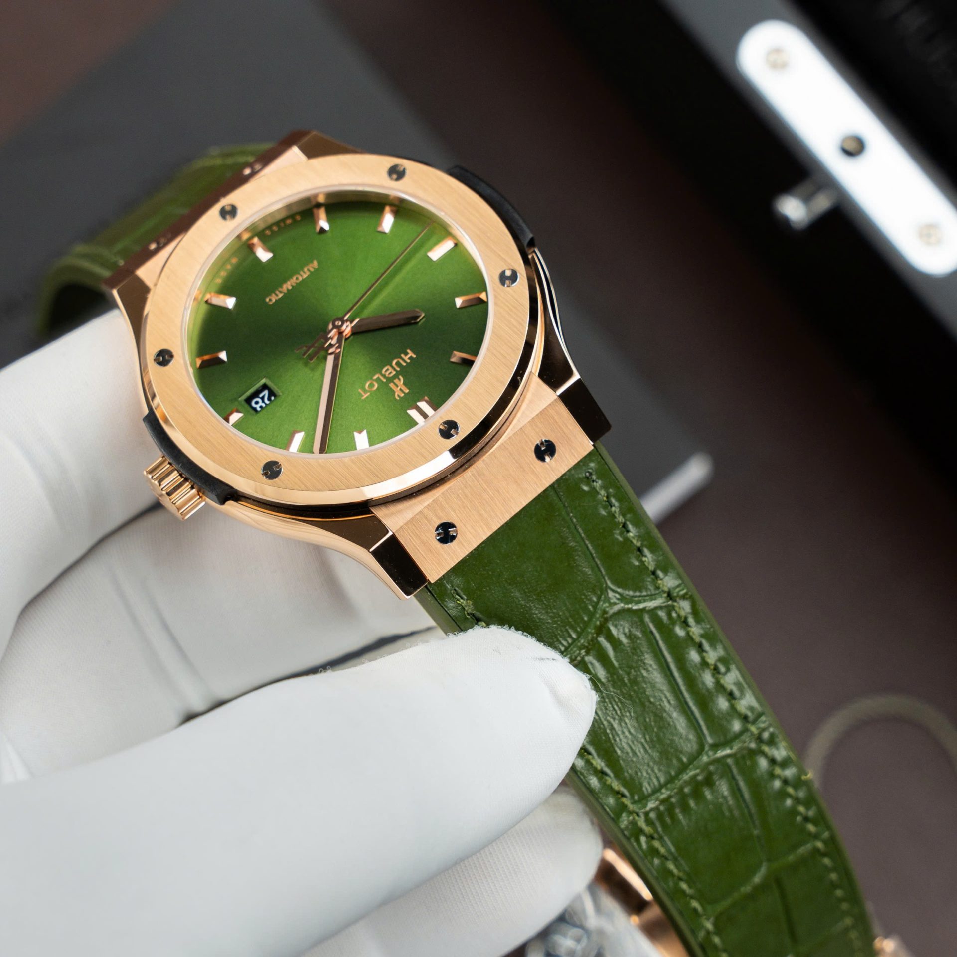 Hublot Classic Fusion King Gold Replica Watch Green Dial Movement SW300 Swiss Made 42mm - Top club