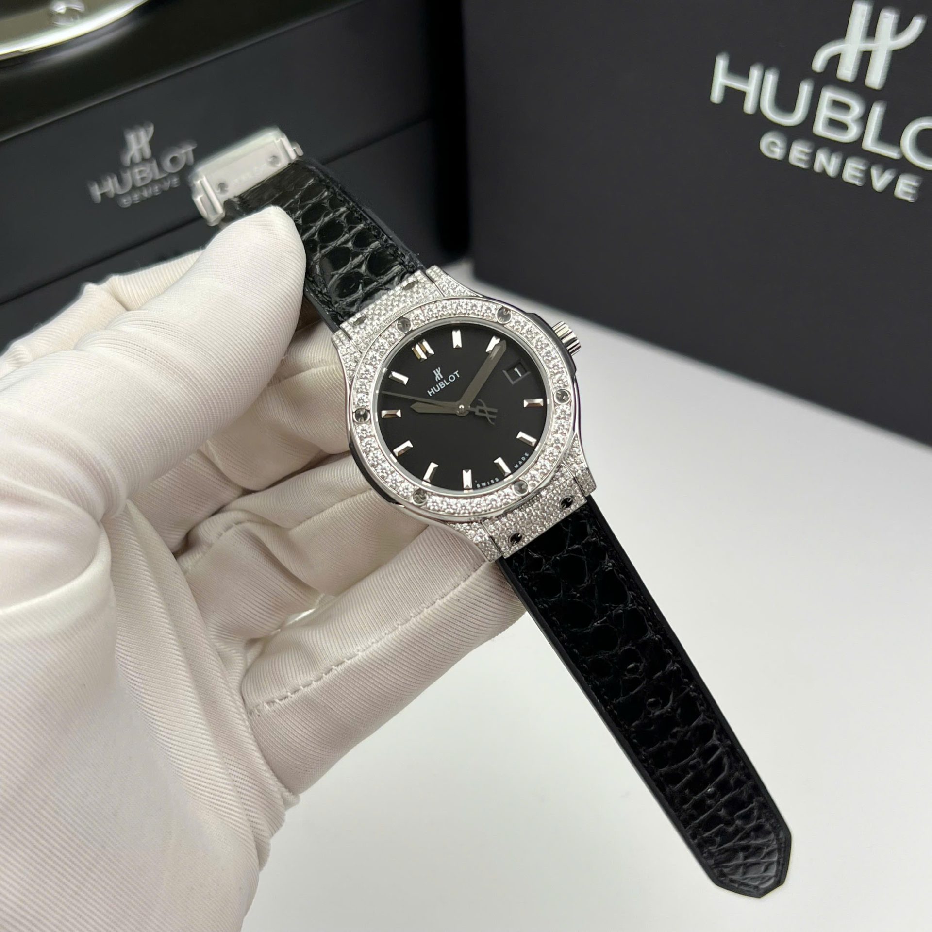 Hublot Classic Fusion Titanium Replica Wacth Black Custom Moissanite Diamonds 33mm - Top club
